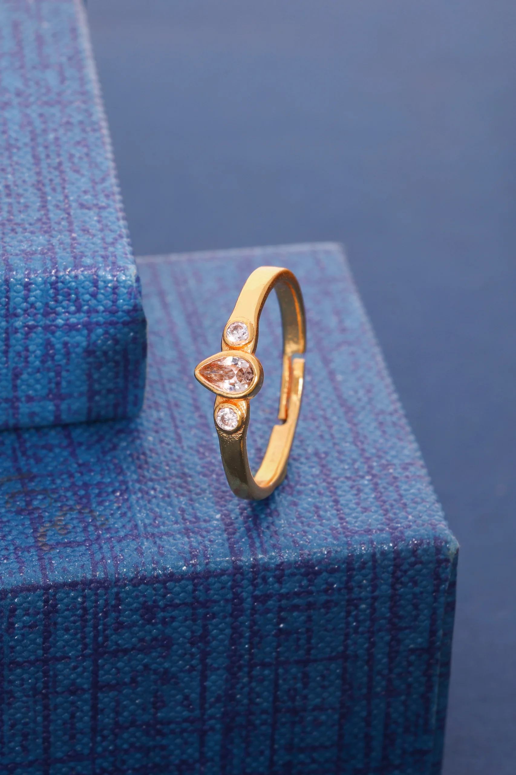 Minimal Gold Ring - Image 6