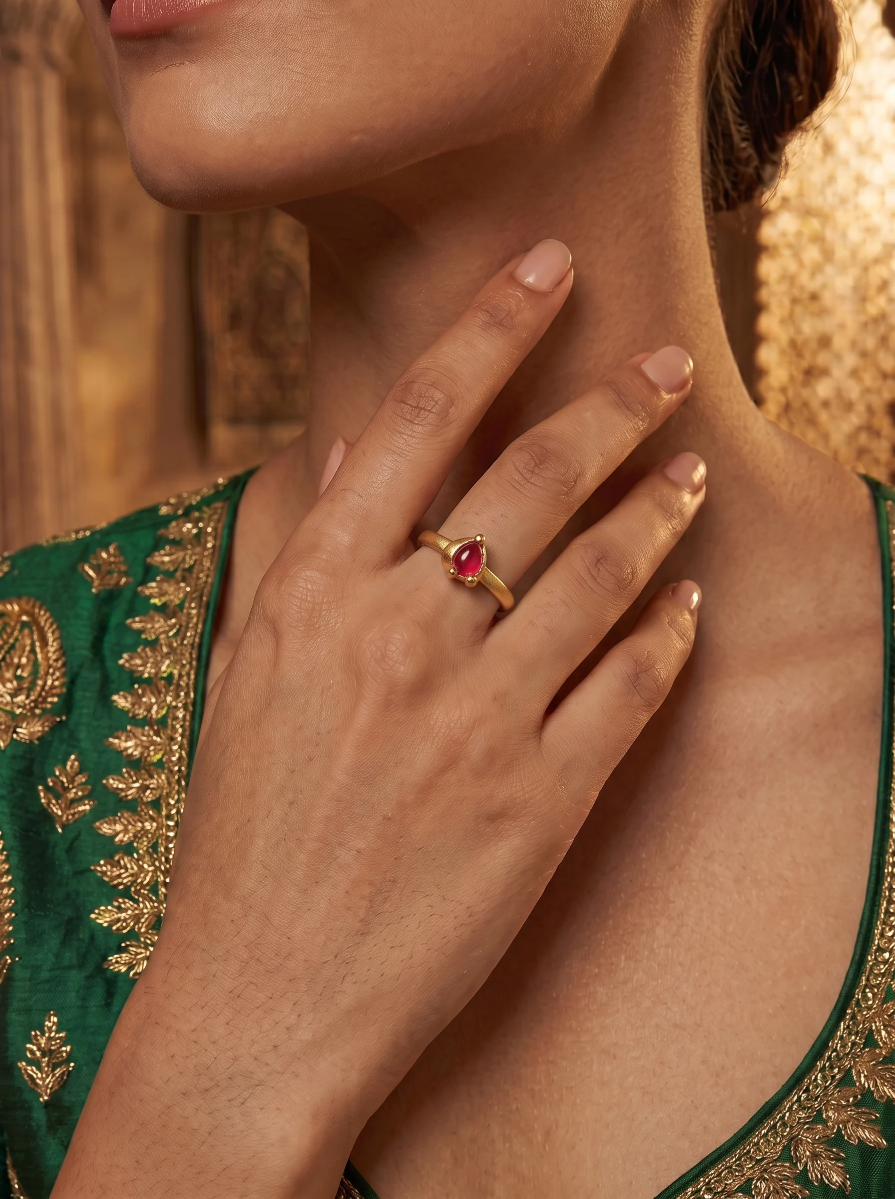 Classic Gold Ring - Image 6
