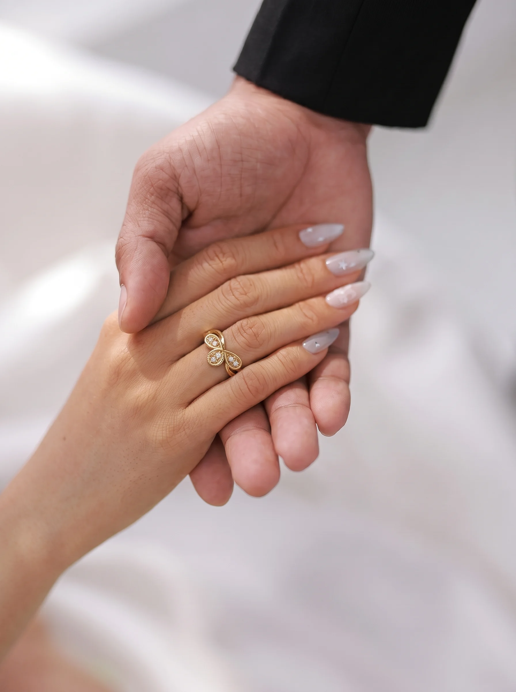 Stylish Gold Ring - Image 5