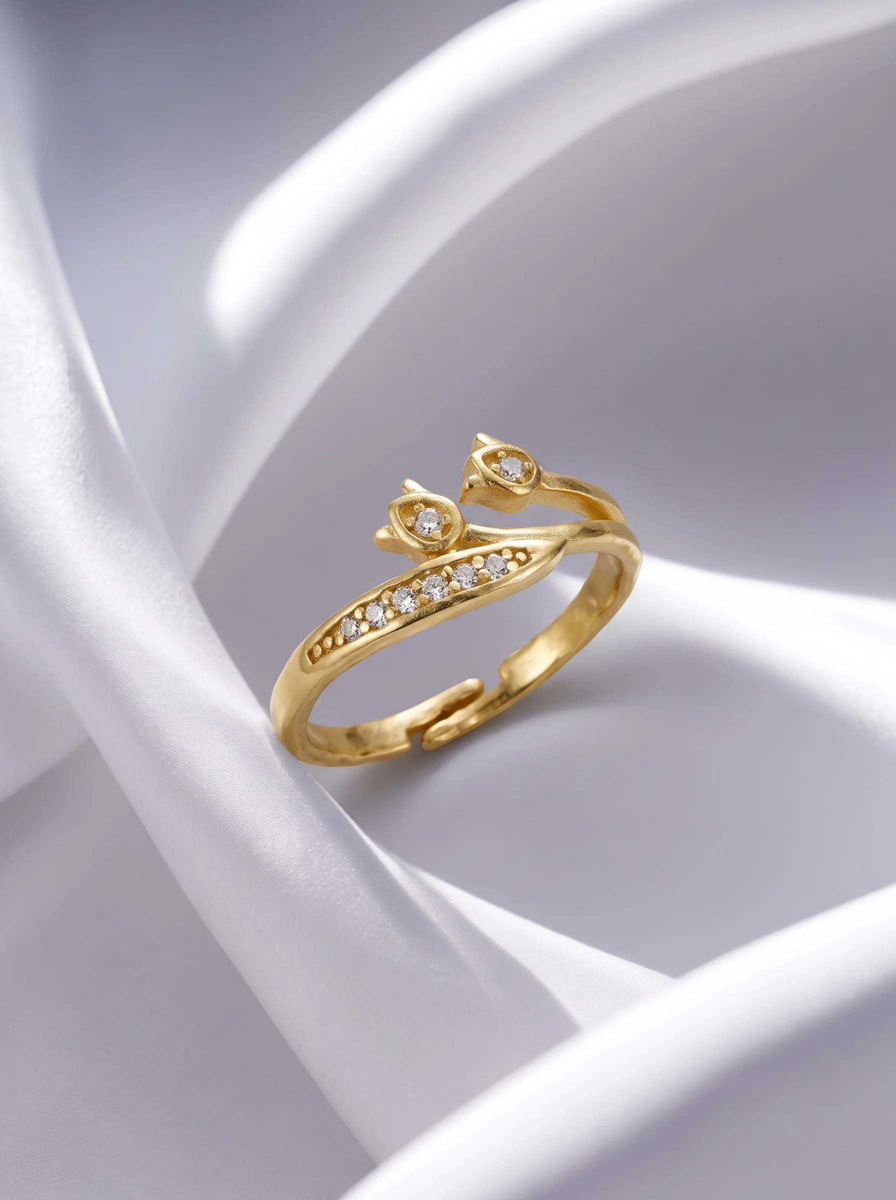 Chic Gold Ring - Image 4