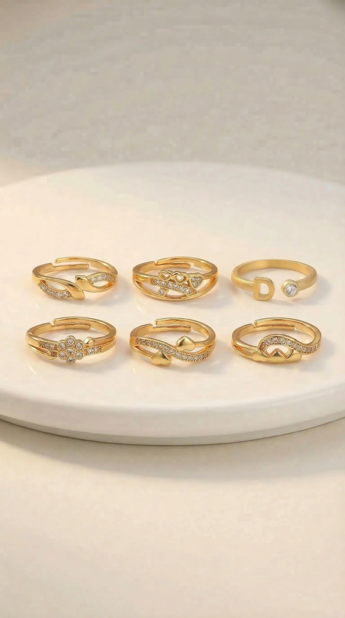 Heart Design Gold Ring - Image 2