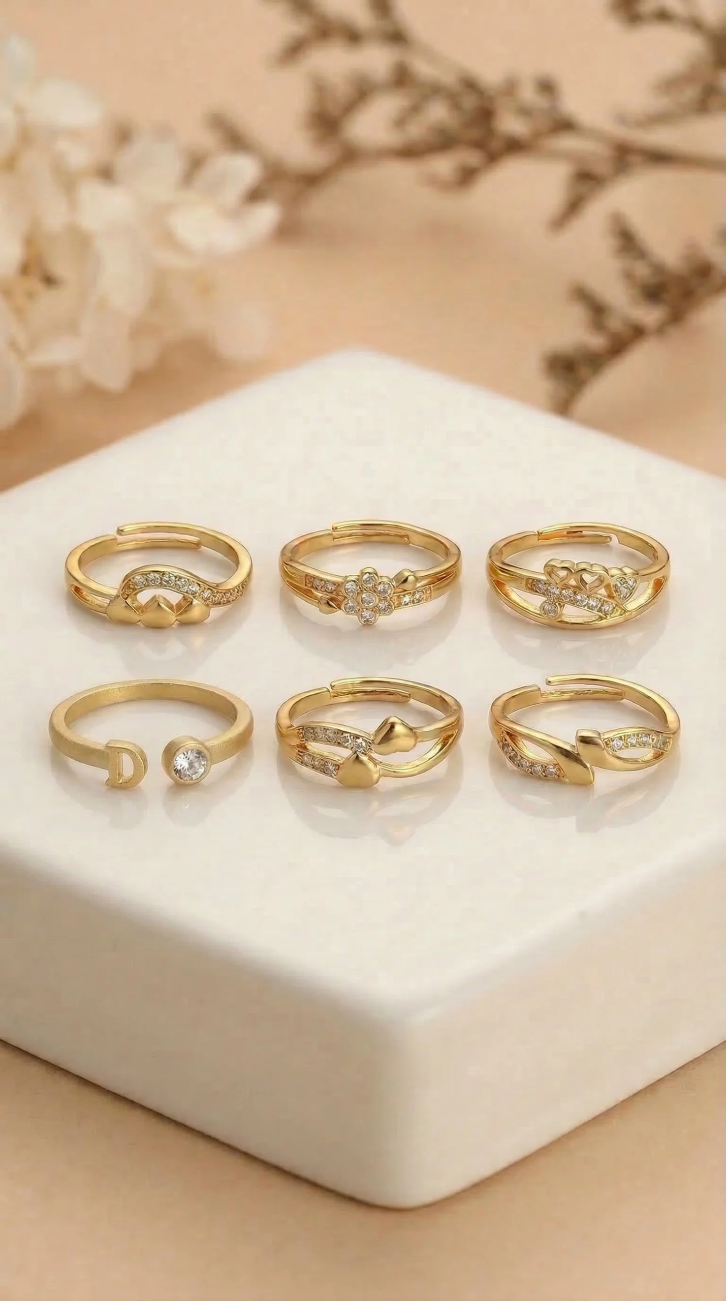 Heart Design Gold Ring - Image 5