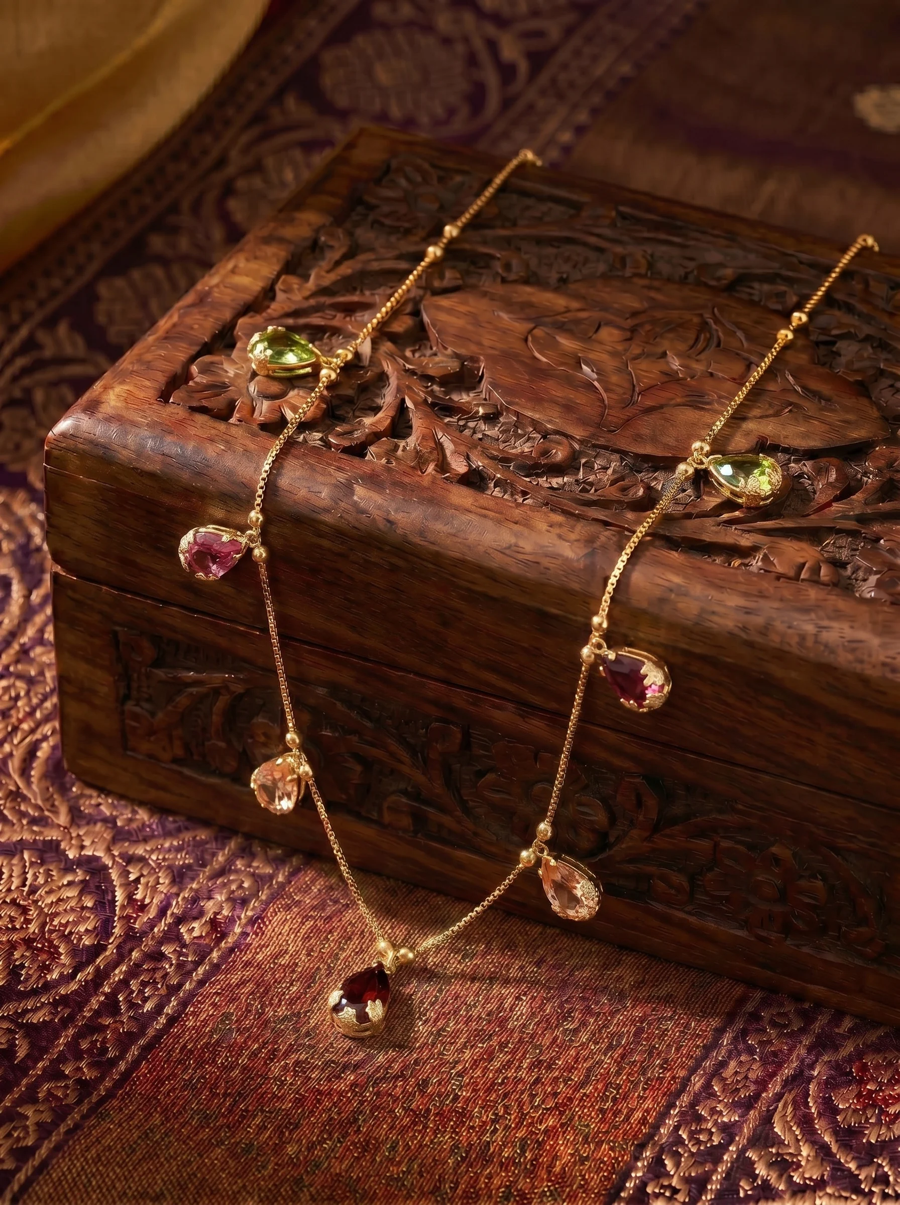 Modern Gold Necklace - Image 3
