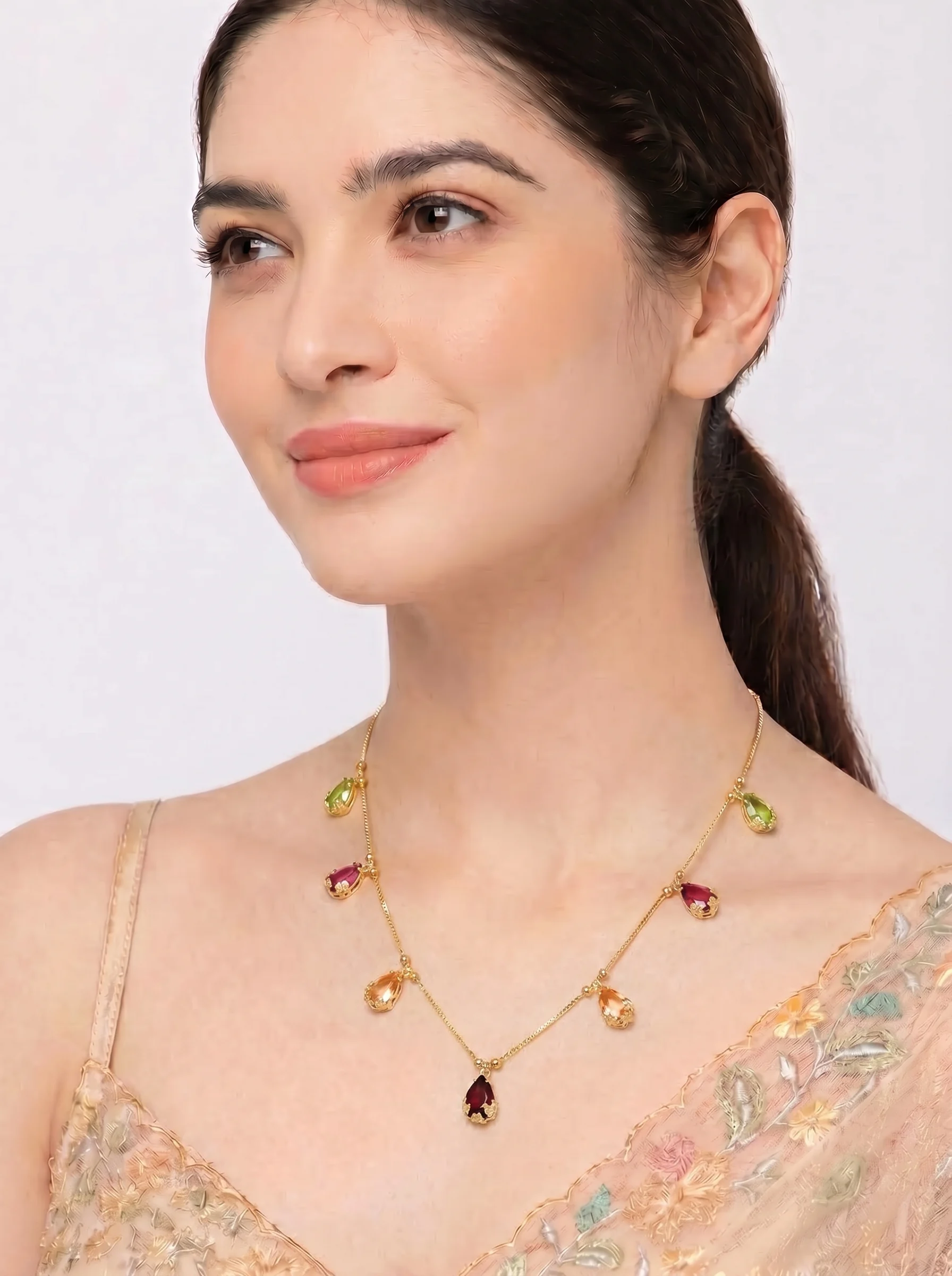 Modern Gold Necklace - Image 4