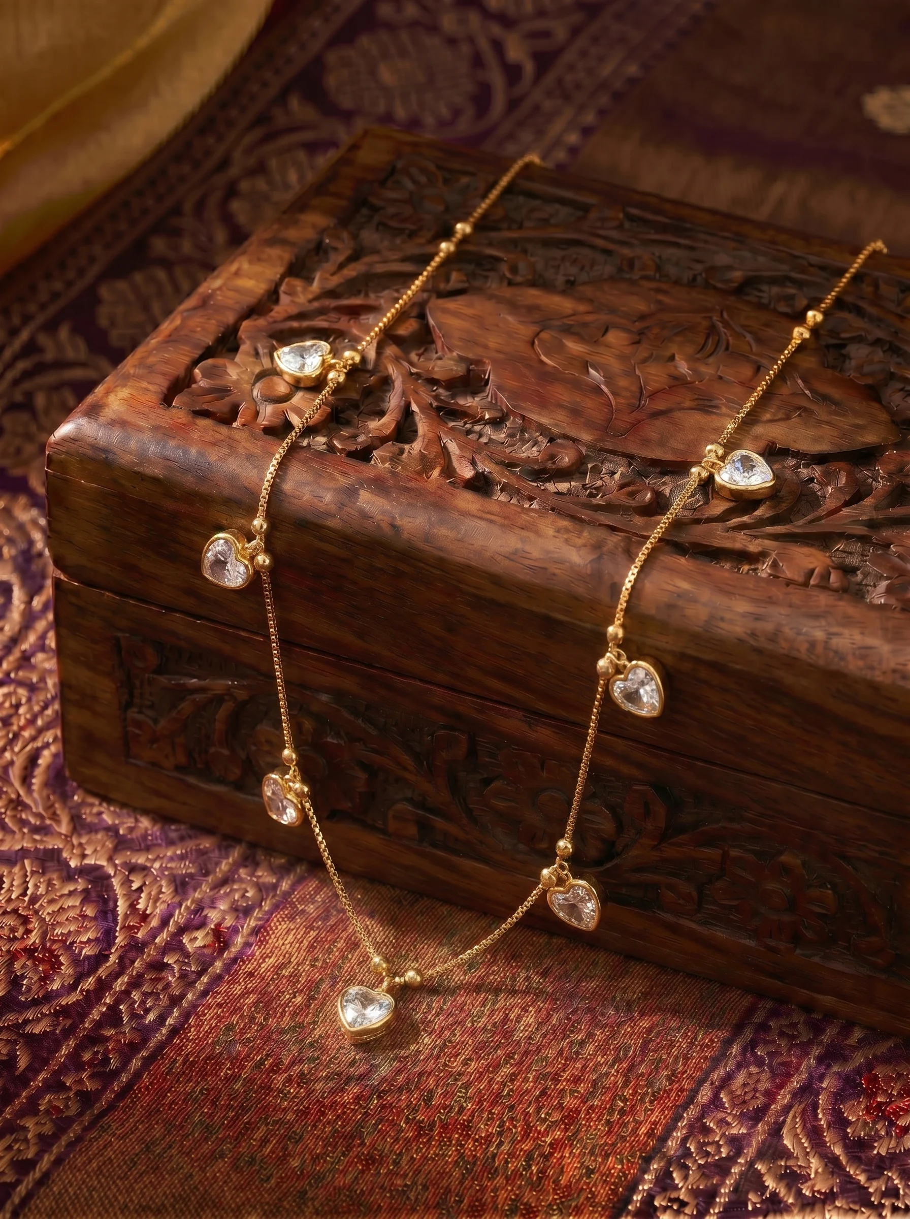 Stylish Gold Necklace - Image 3