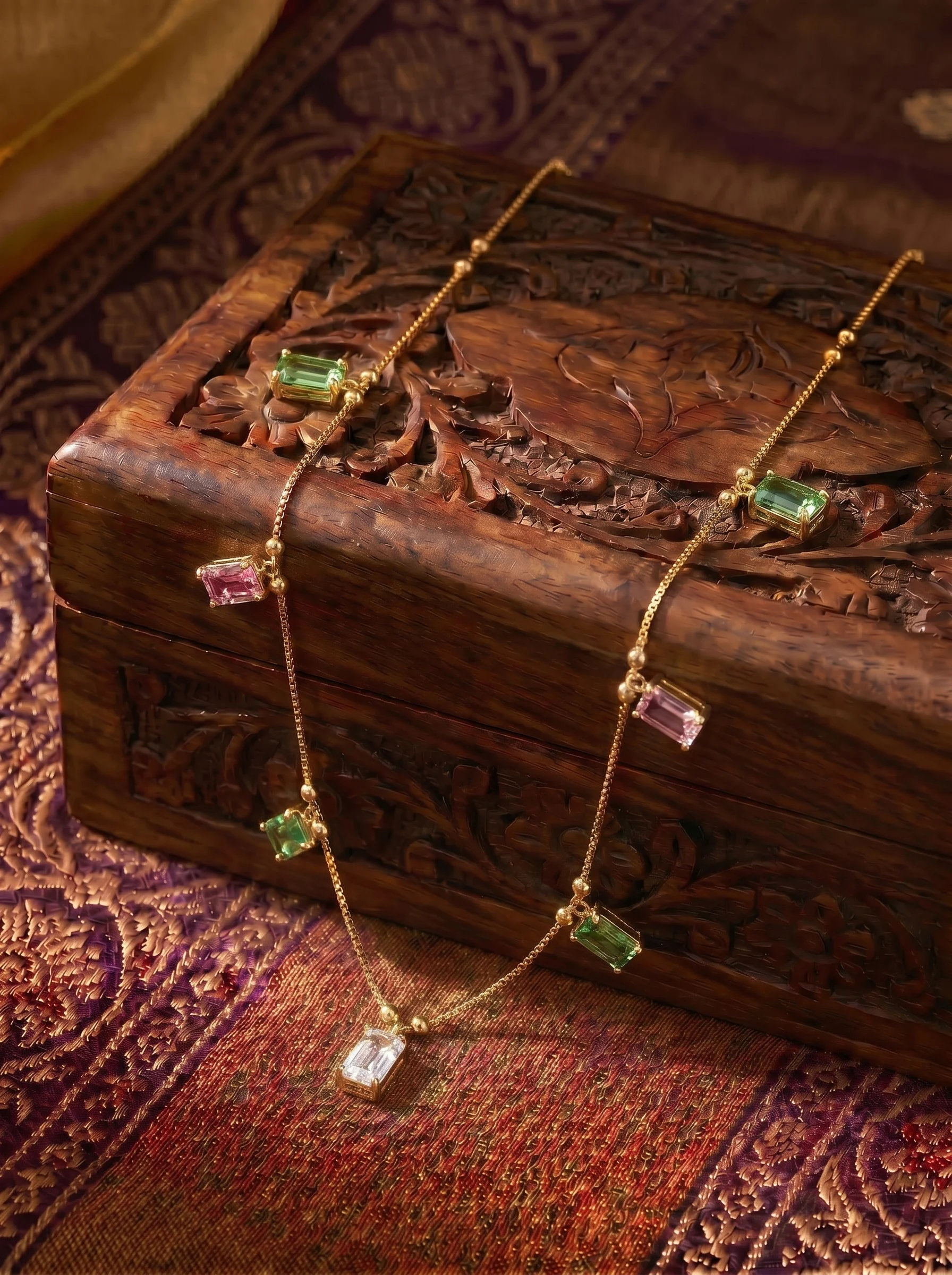 Traditional Gold Necklace - Image 4