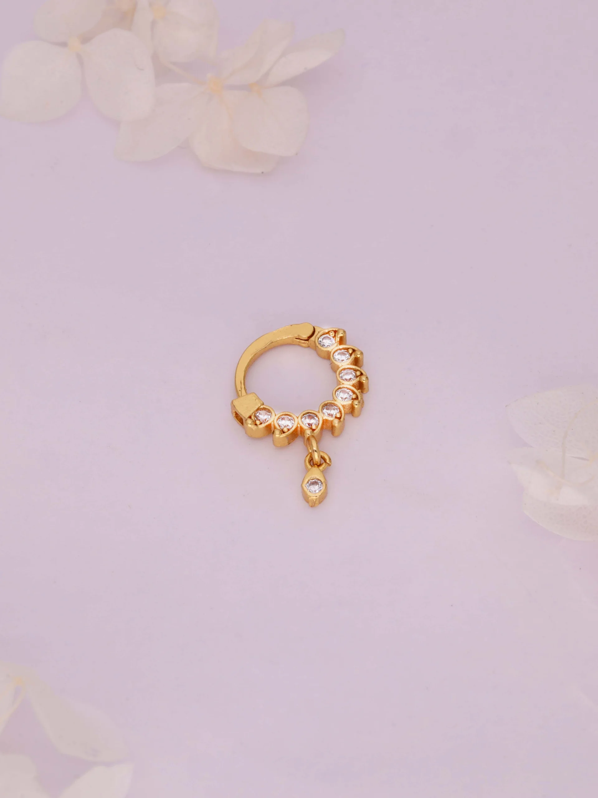 Elegant Gold Nose Pin - Image 2