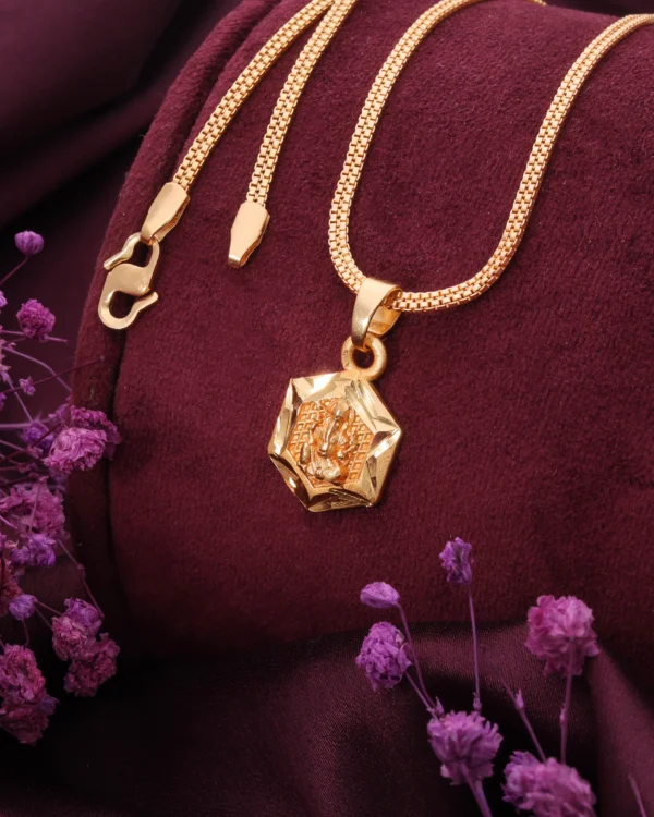 Classic Gold Chain with Pendant
