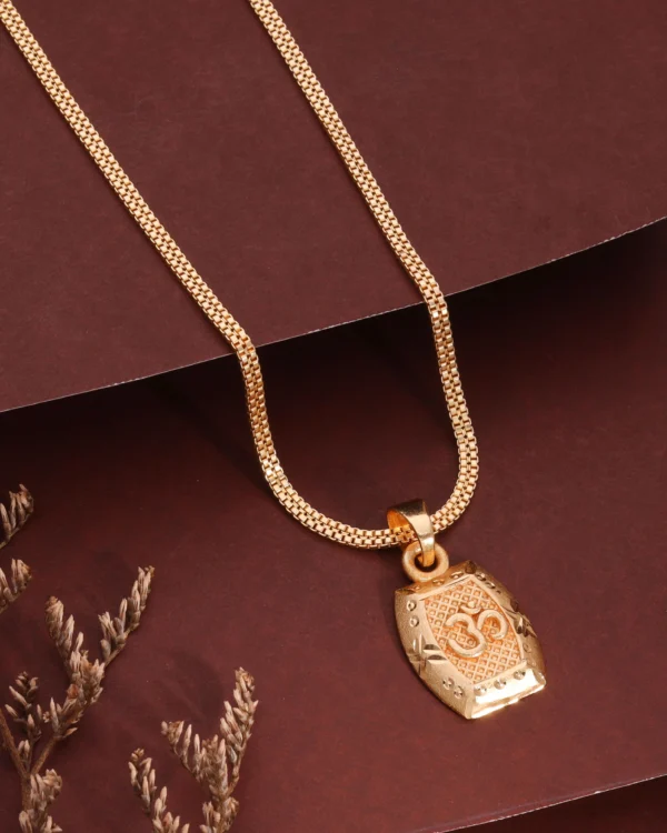 Luxury Gold Pendant Necklace