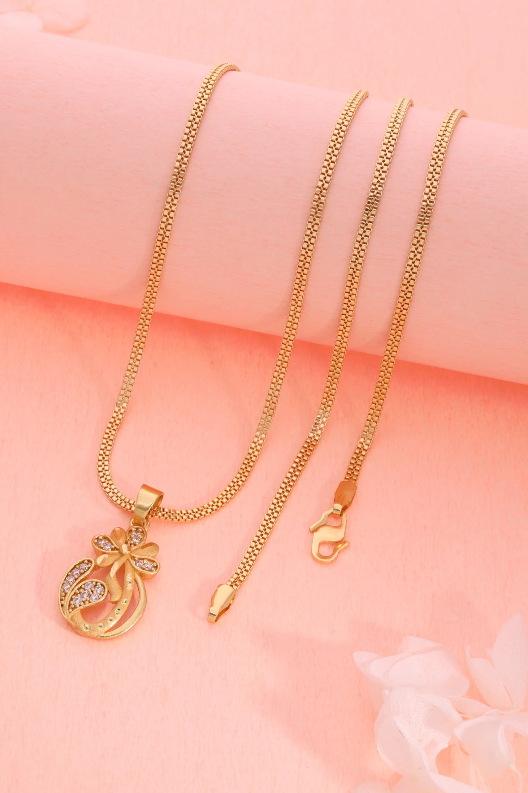 Modern Gold Pendant Chain - Image 2