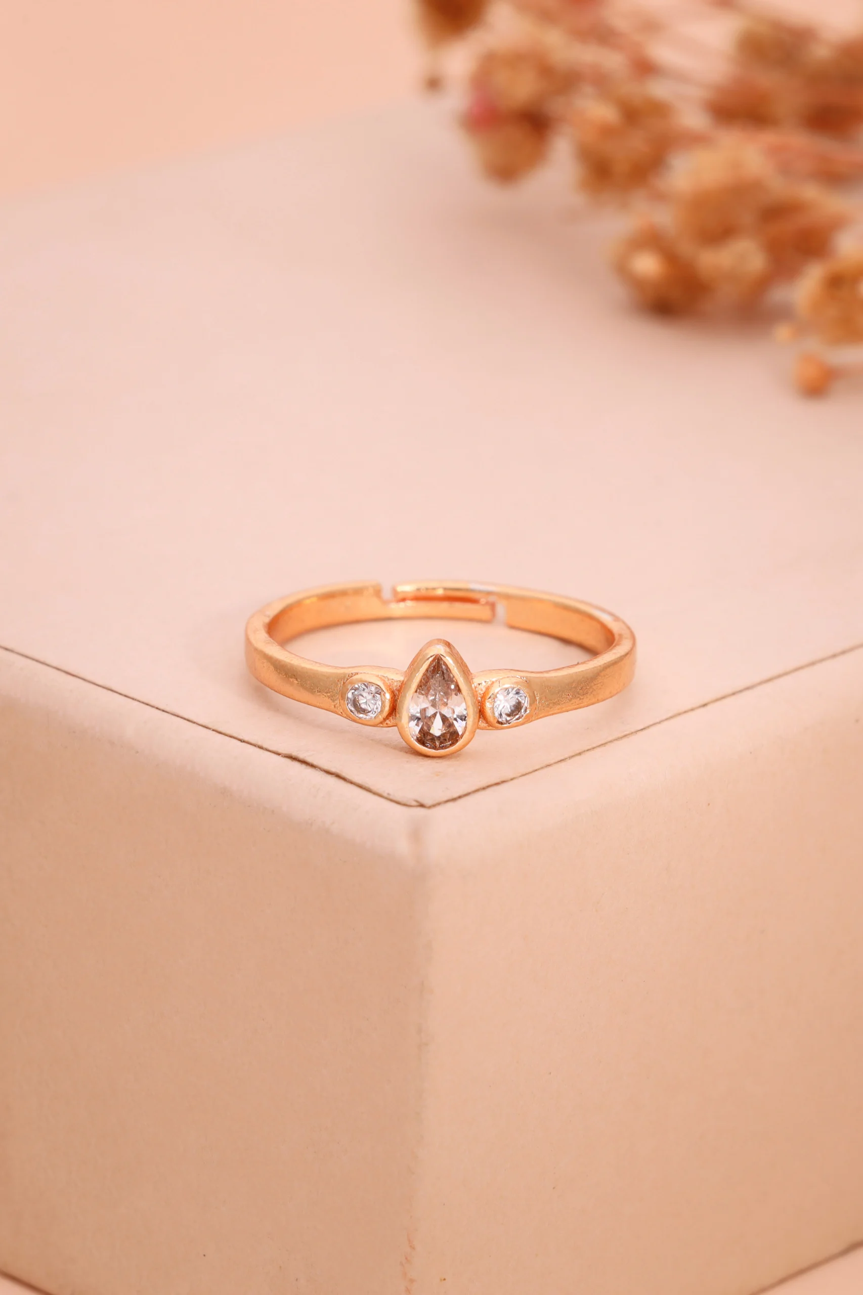 Timeless Rose Gold Ring - Image 4