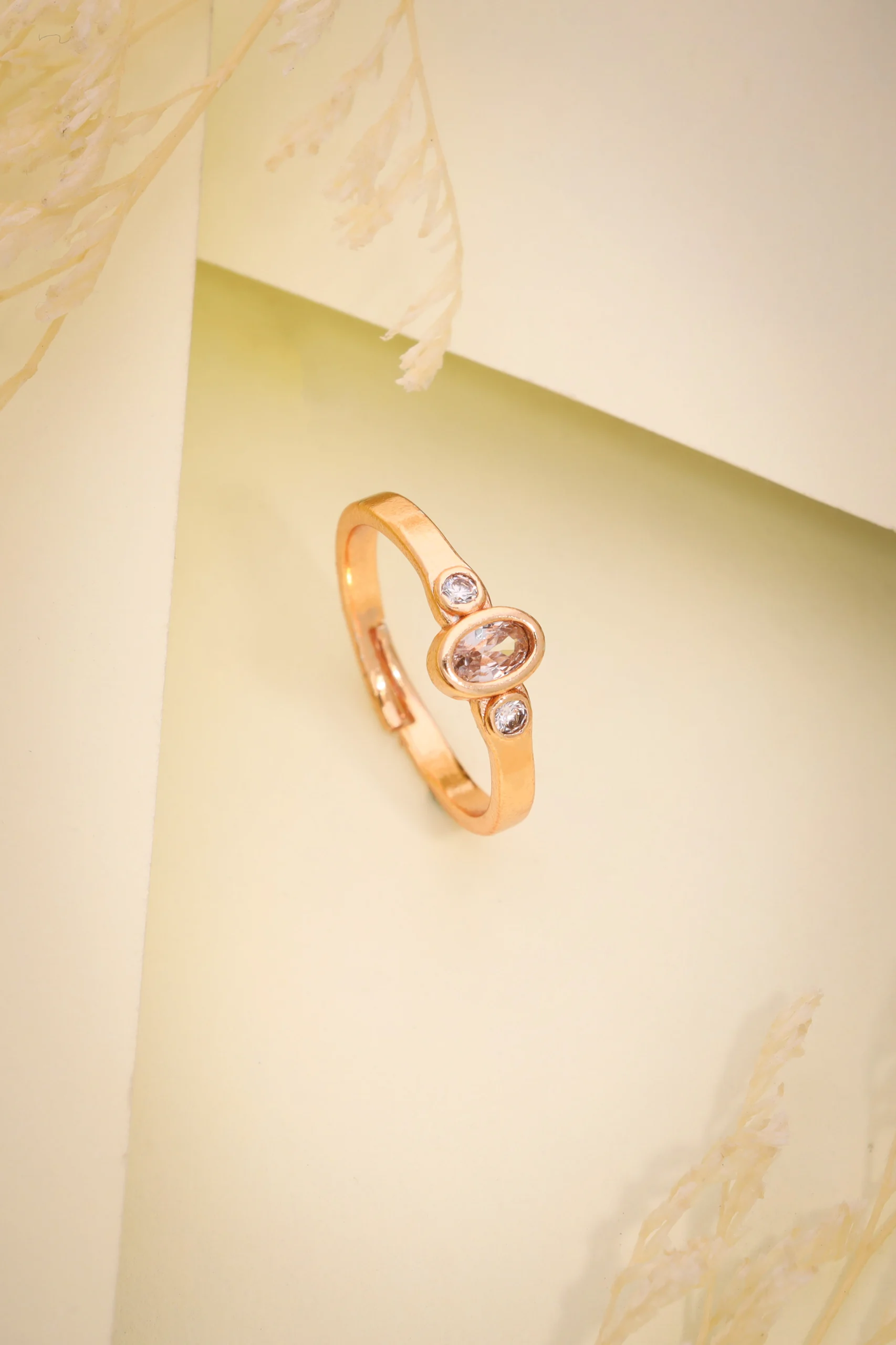 Contemporary Rose Gold Ring - Image 3