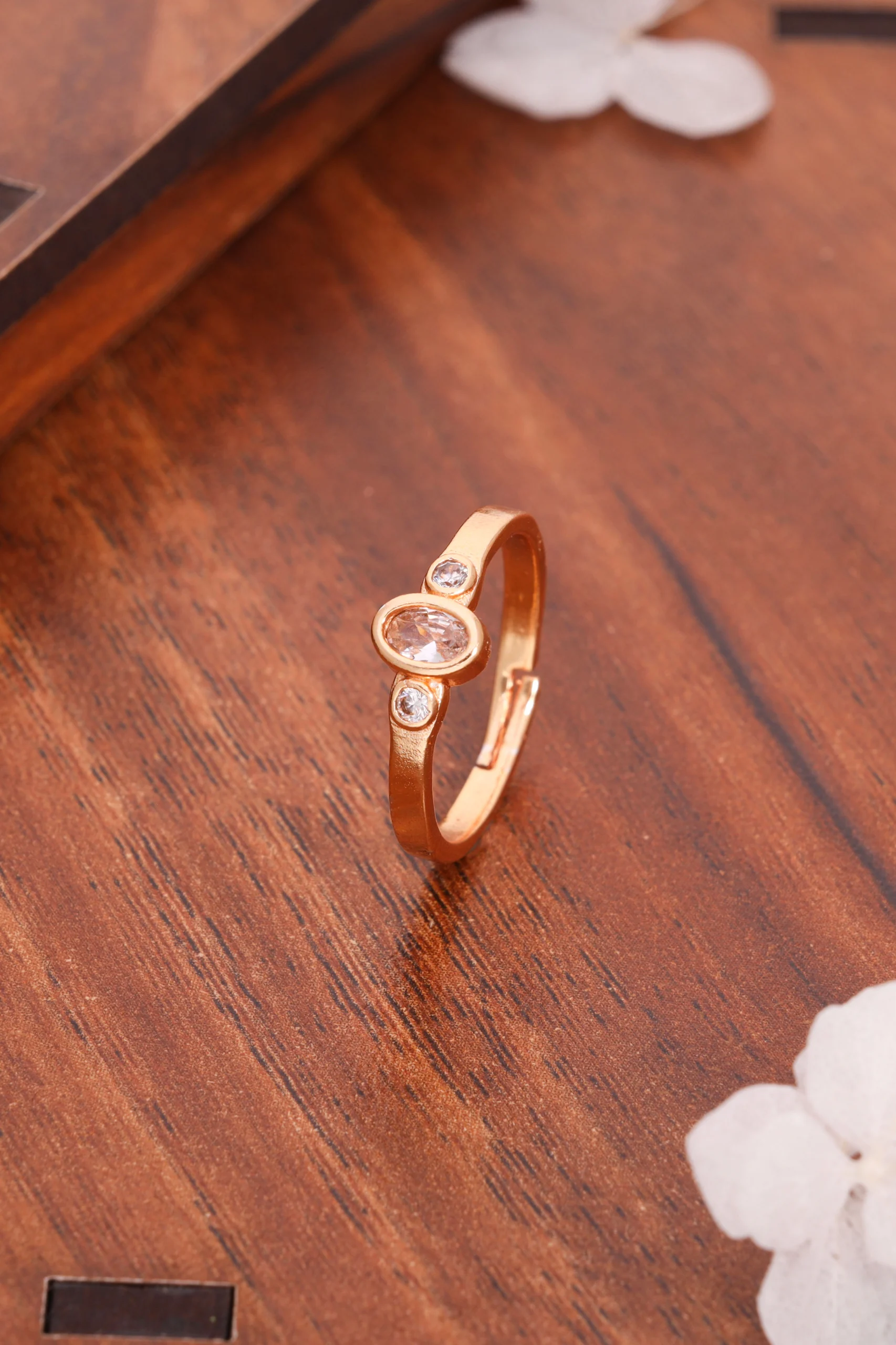 Contemporary Rose Gold Ring - Image 5