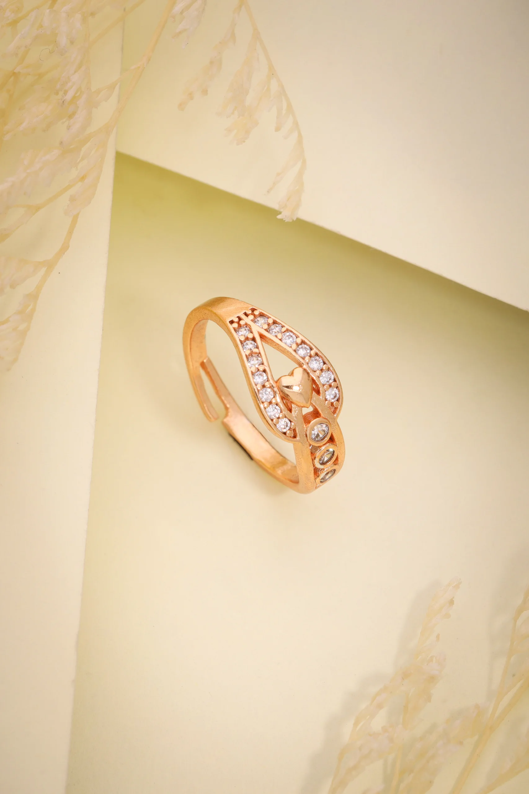 Opulent Rose Gold Ring - Image 3