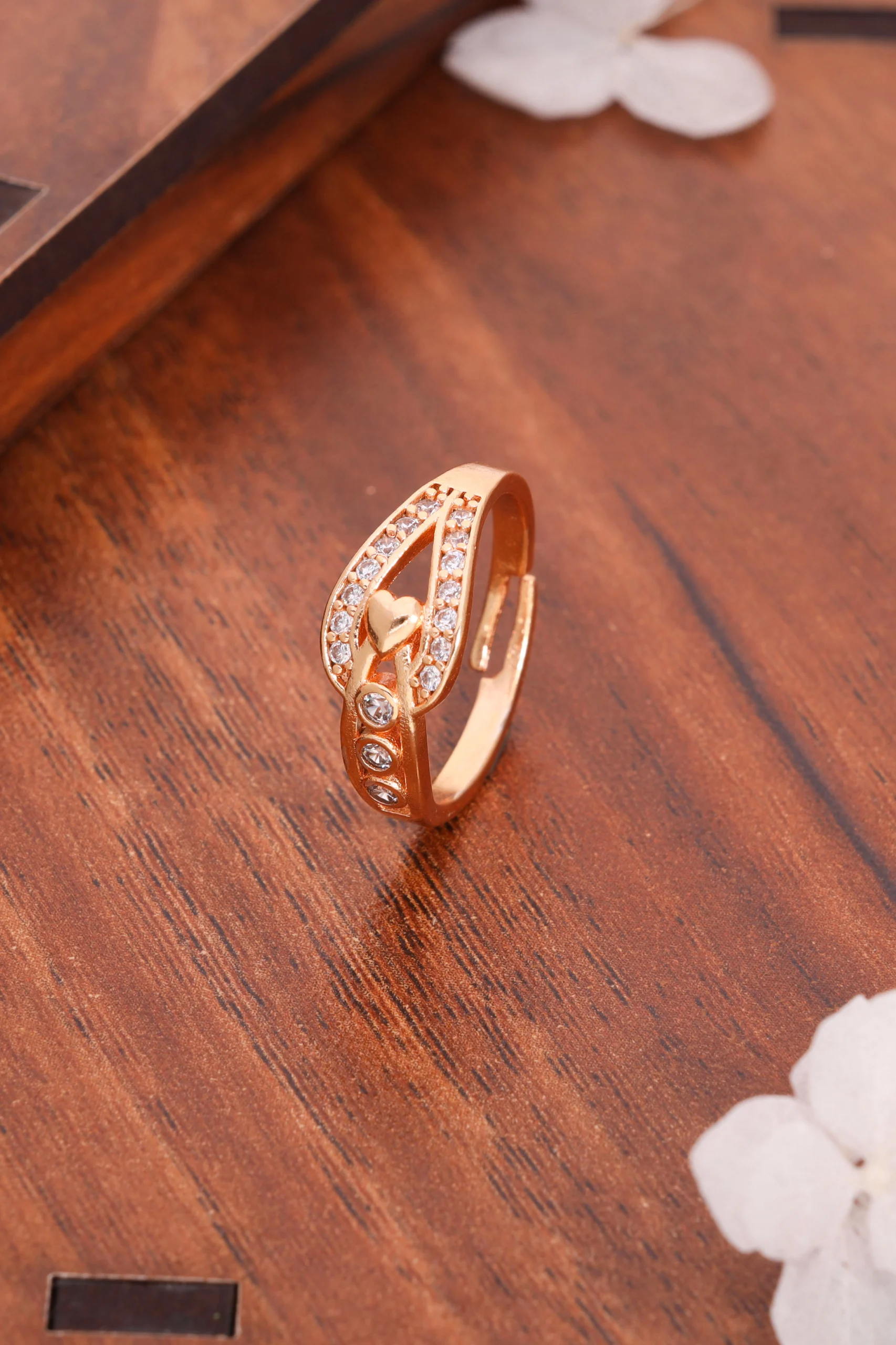 Opulent Rose Gold Ring - Image 5