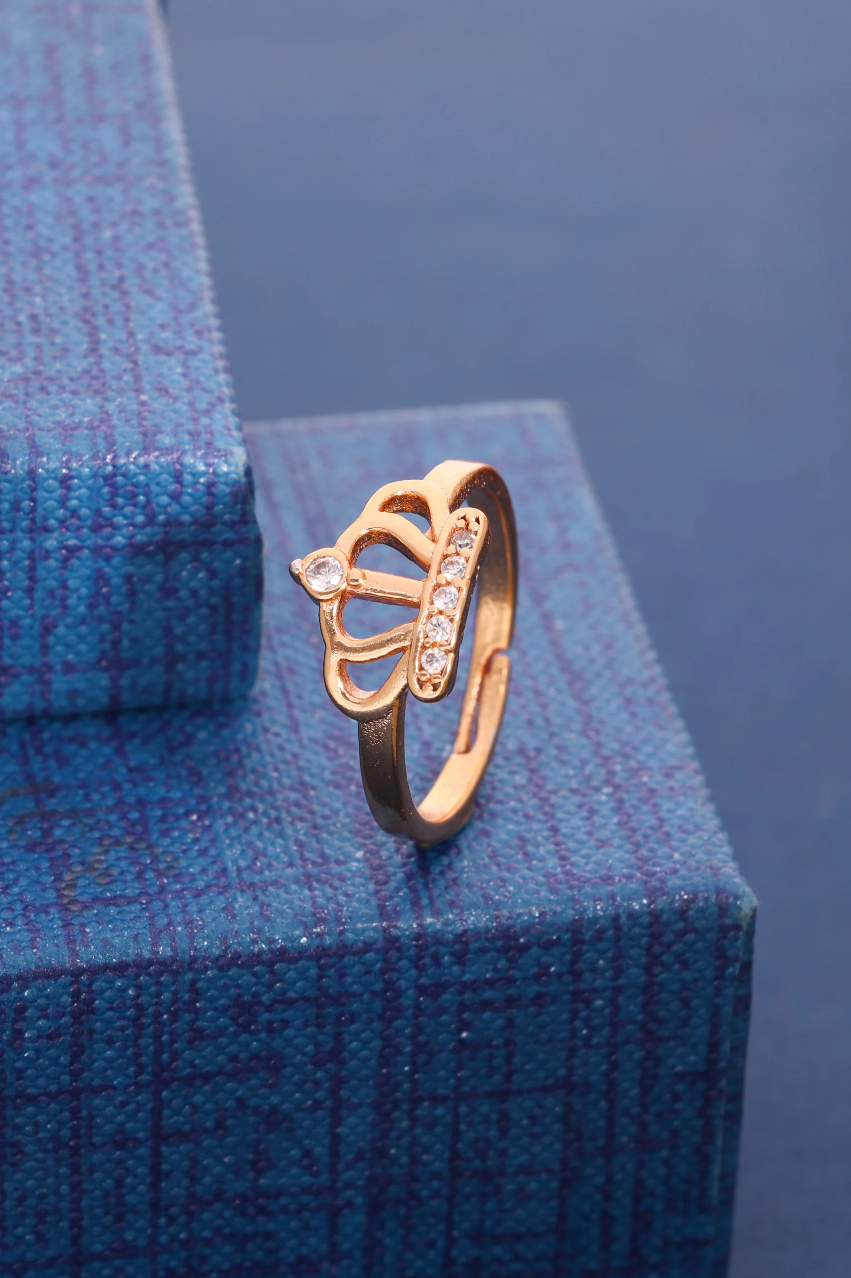 Regal Rose Gold Ring - Image 6