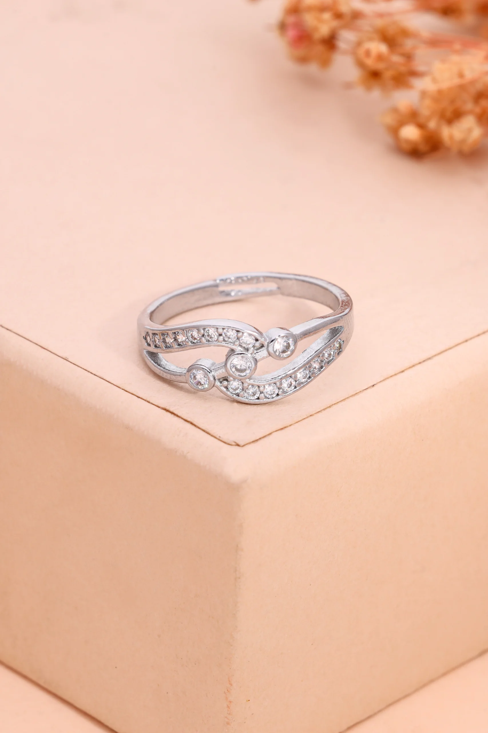 Modern Elegance Ring - Image 2