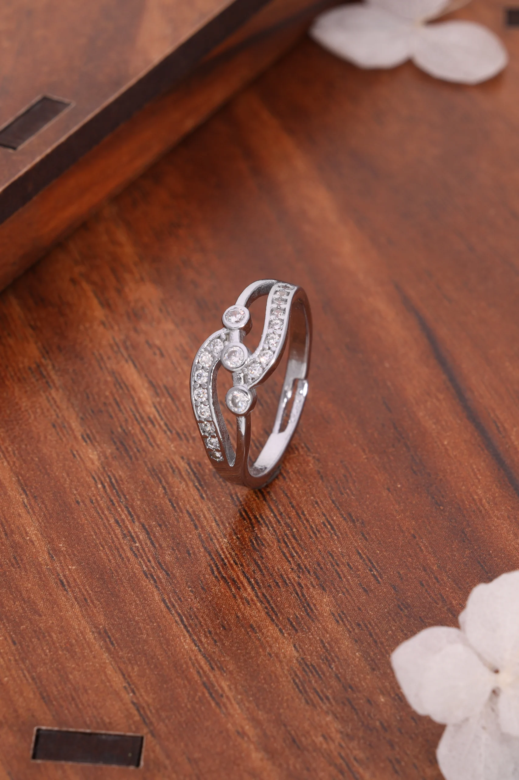 Modern Elegance Ring - Image 5