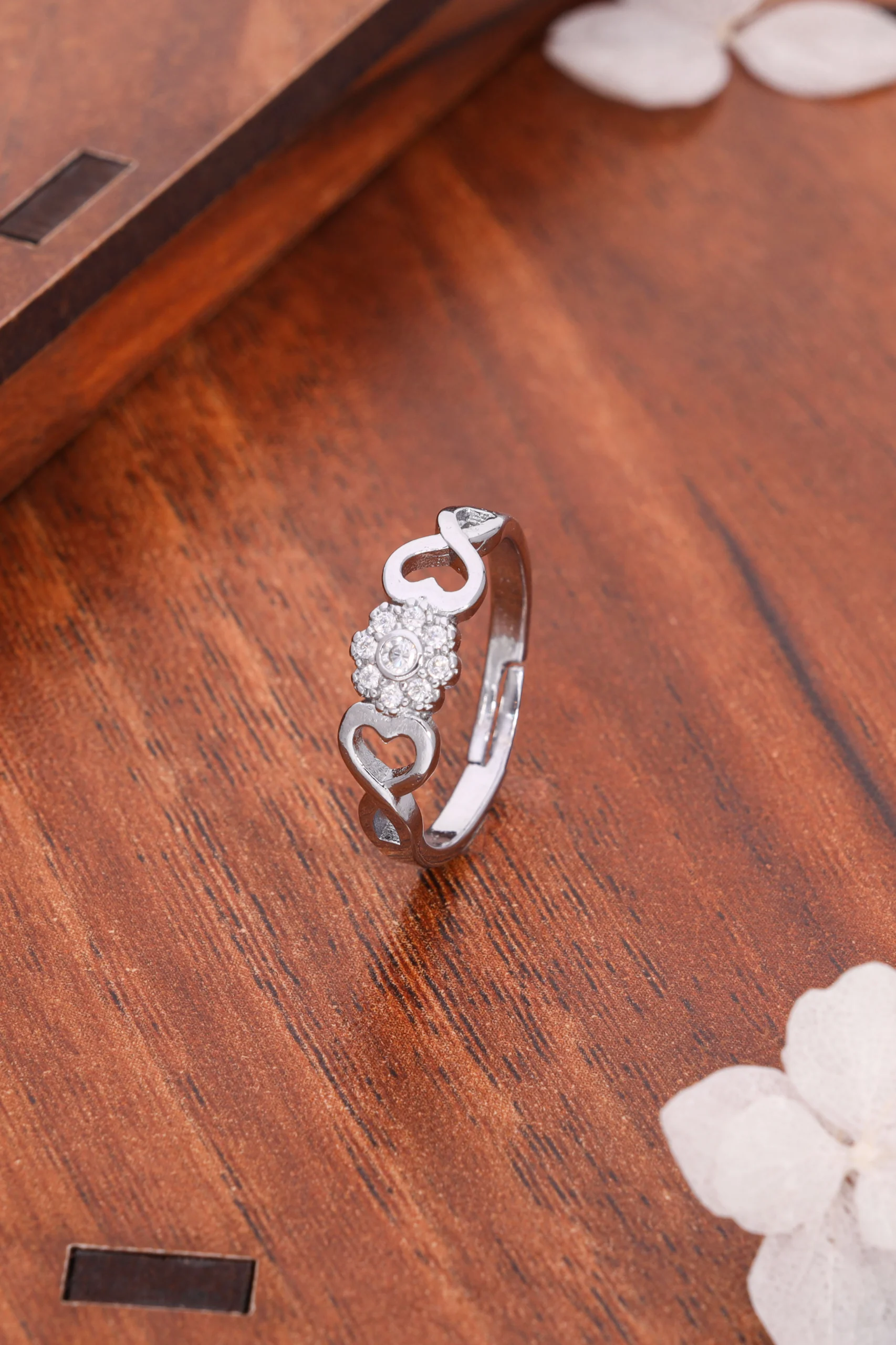 Contemporary Silver Ring - Image 5