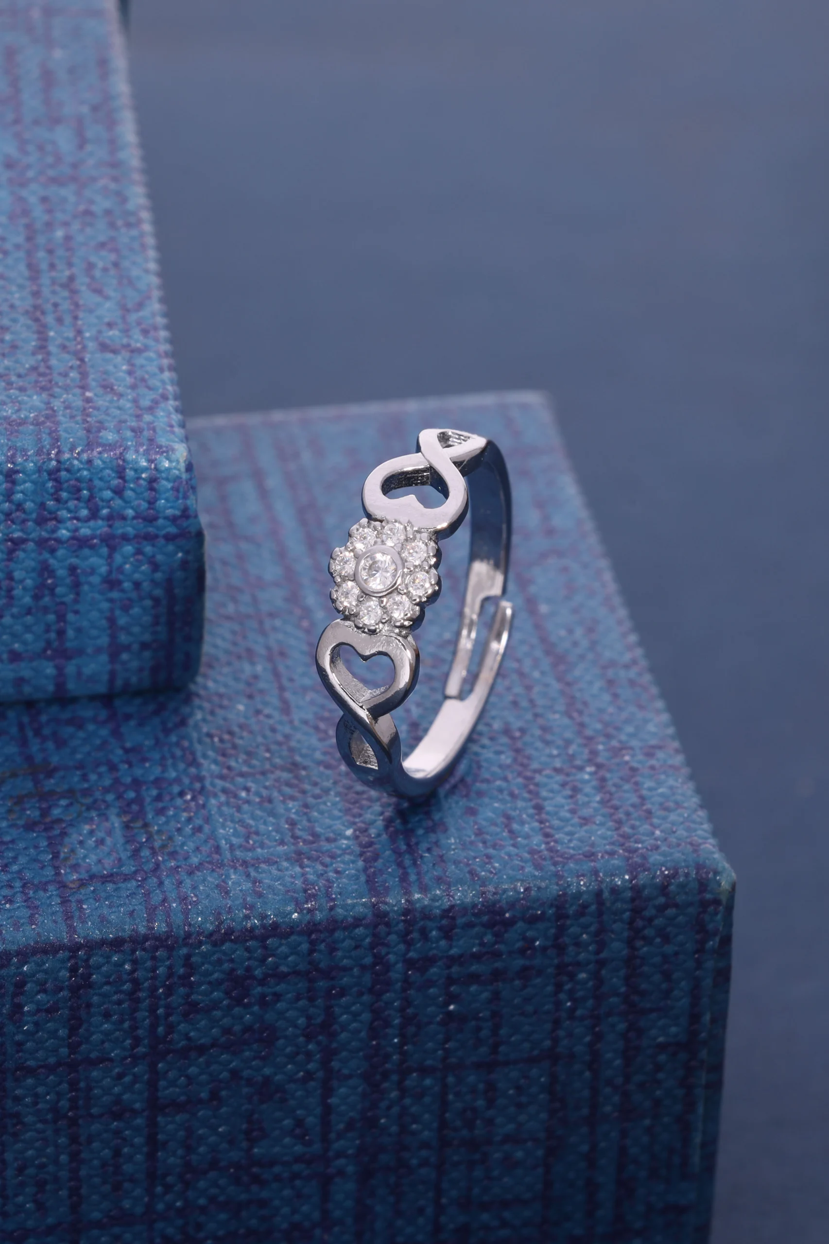 Contemporary Silver Ring - Image 6