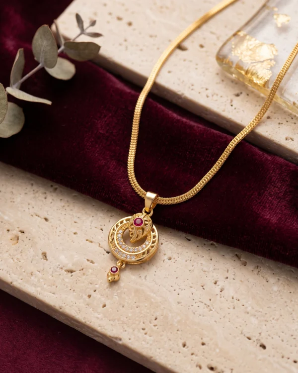 Gold Finish Circular Designer Pendant Chain