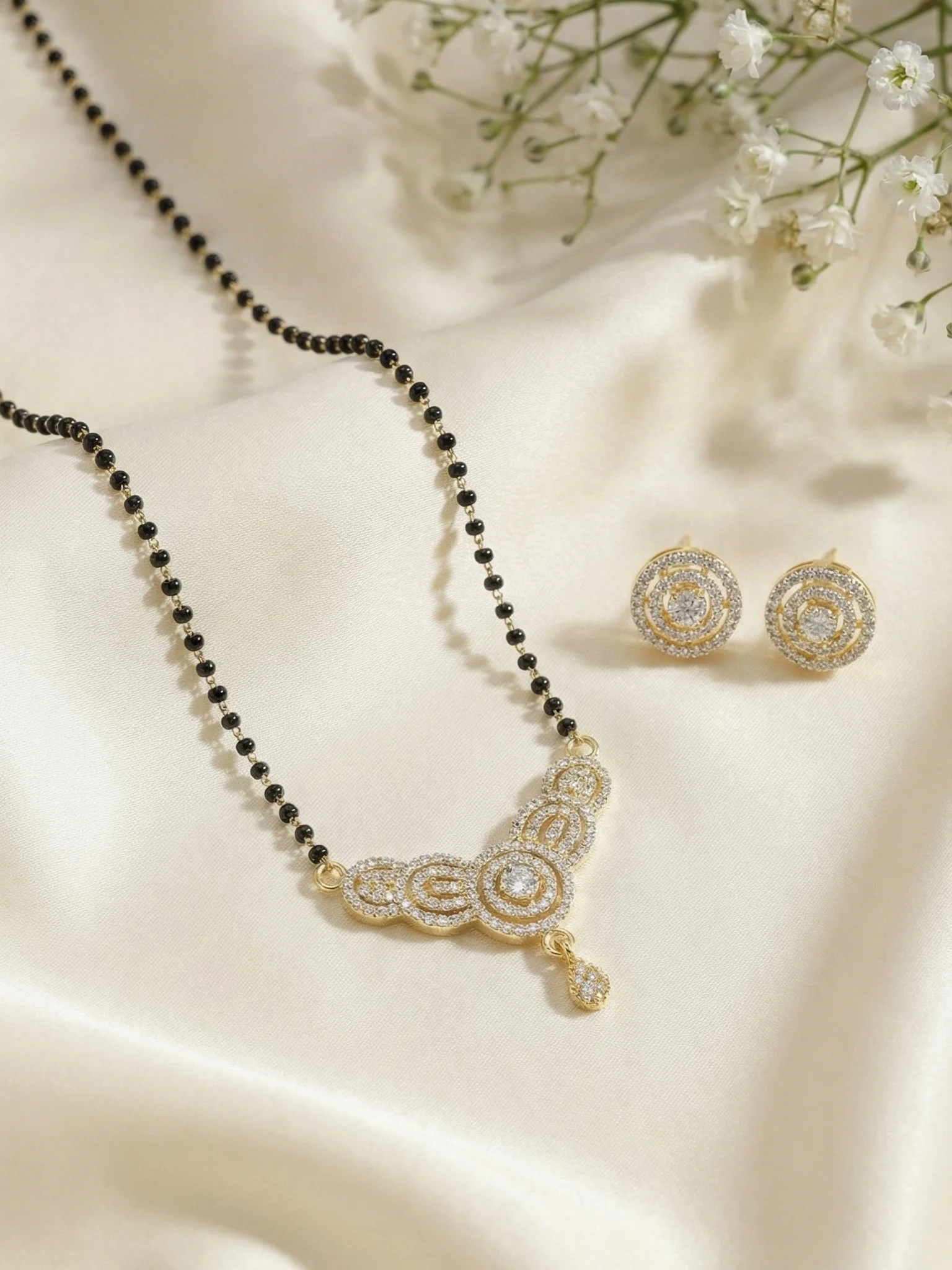 Modern Single Bead Mangalsutra - Image 4