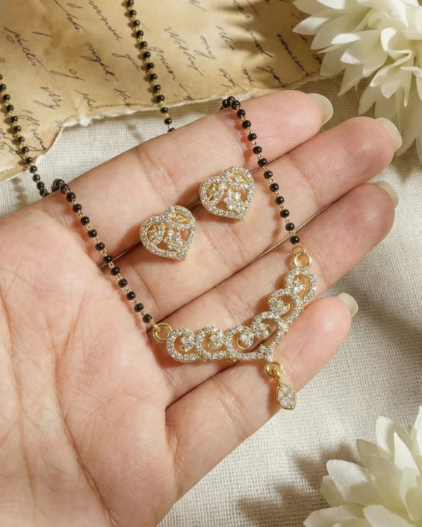 Floral Pendant Mangalsutra