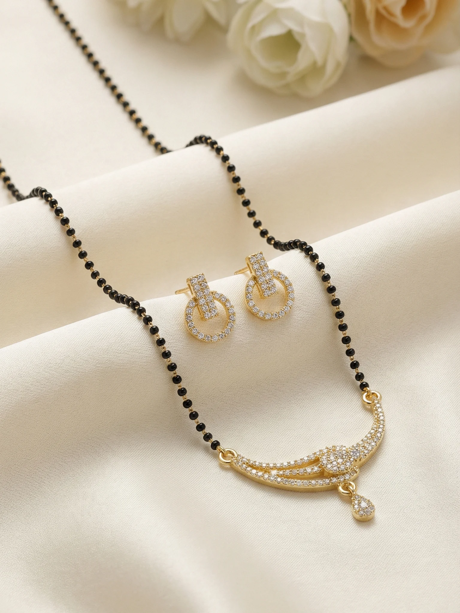 Modern Gold Mangalsutra Set - Image 2