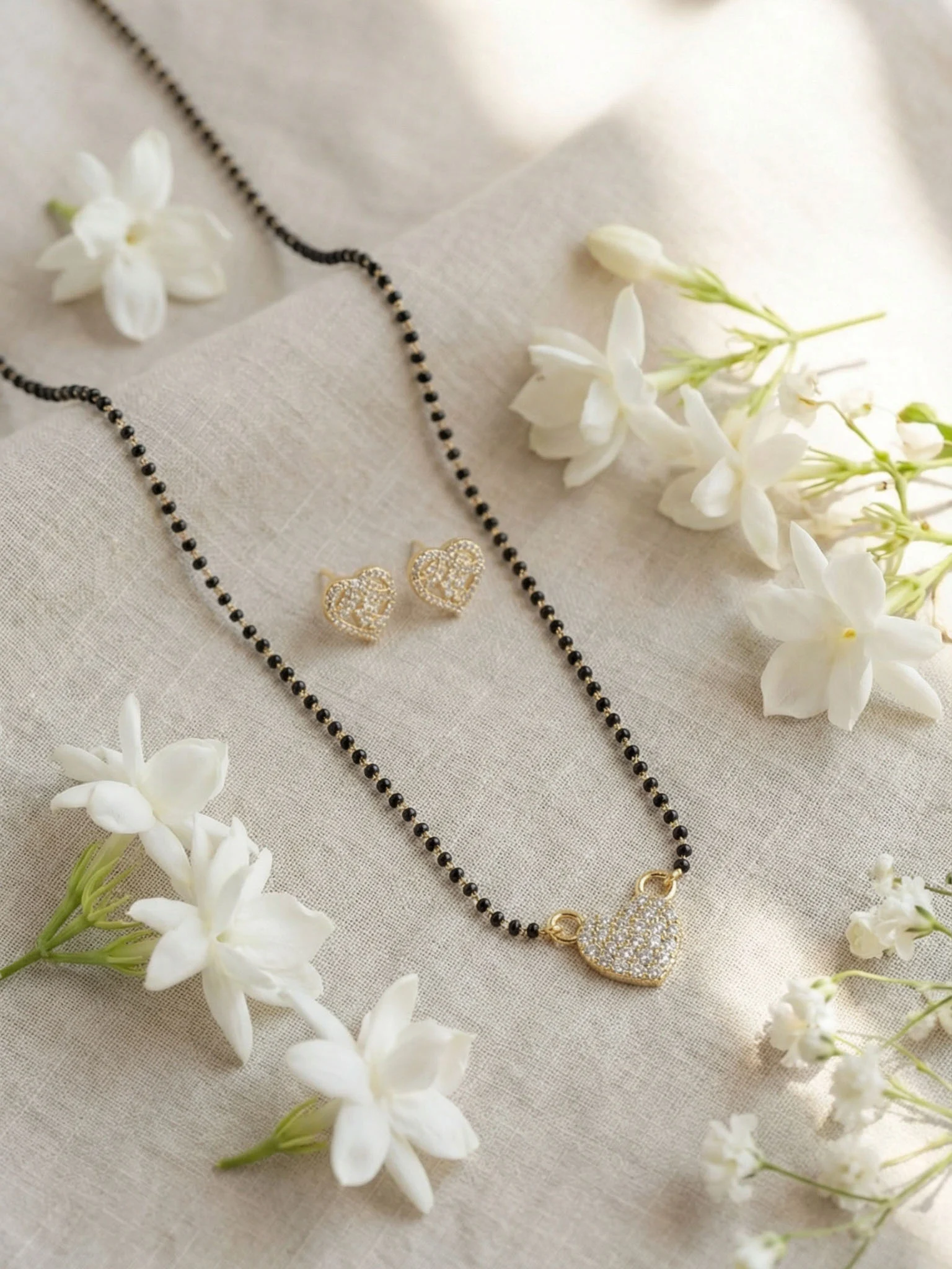 Classic Gold Mangalsutra Set - Image 2