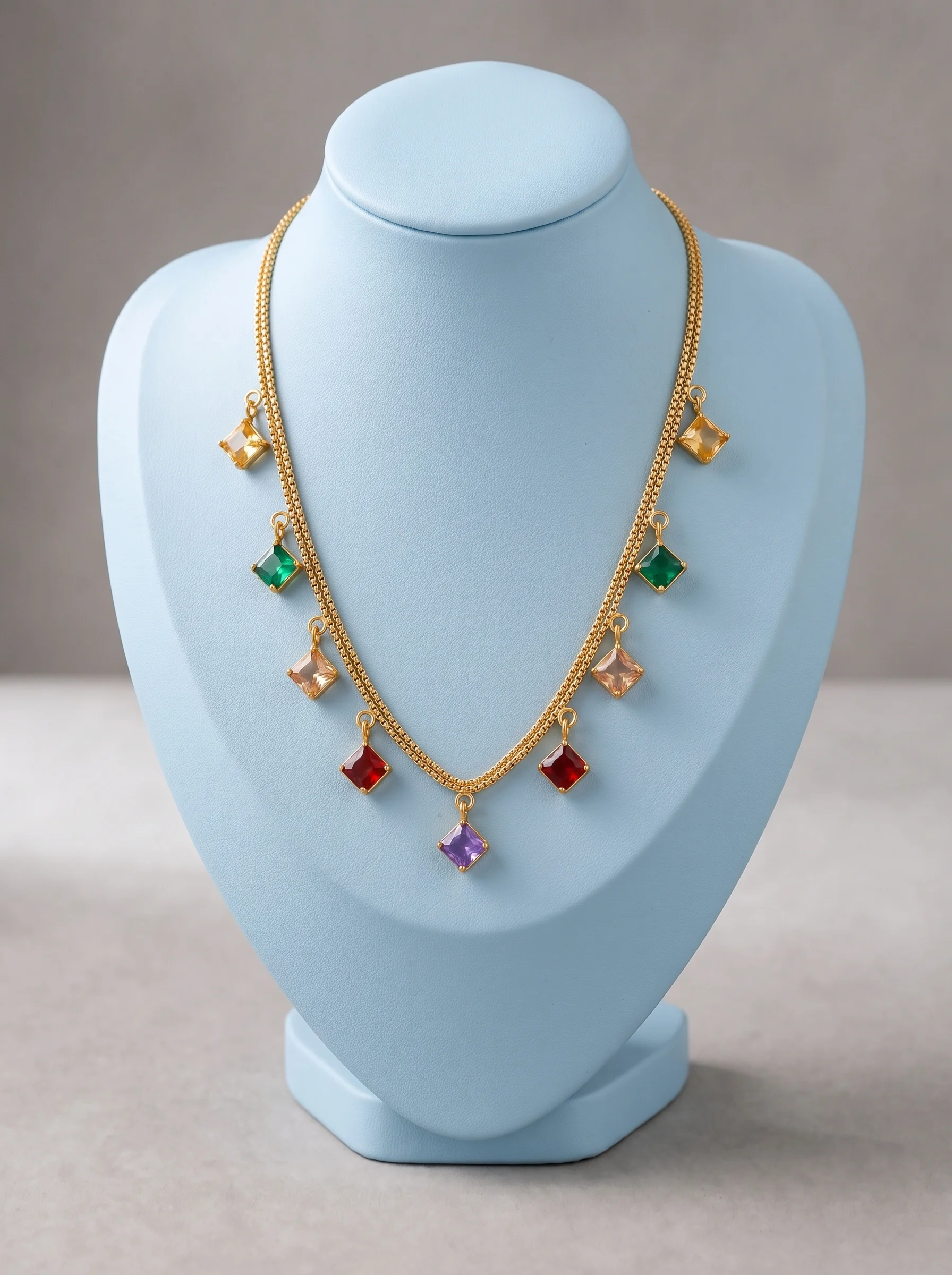 Elegant Gold Necklace - Image 4