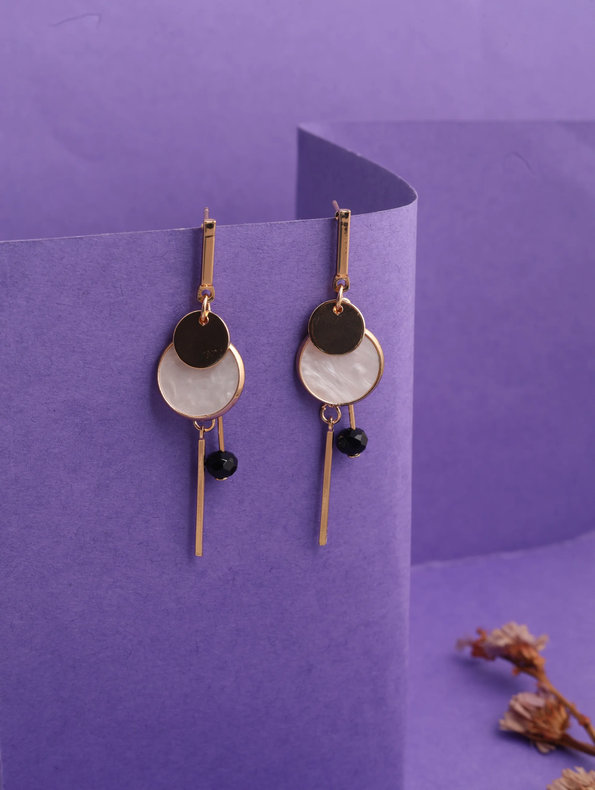 Luxury Pearl Circle Earrings