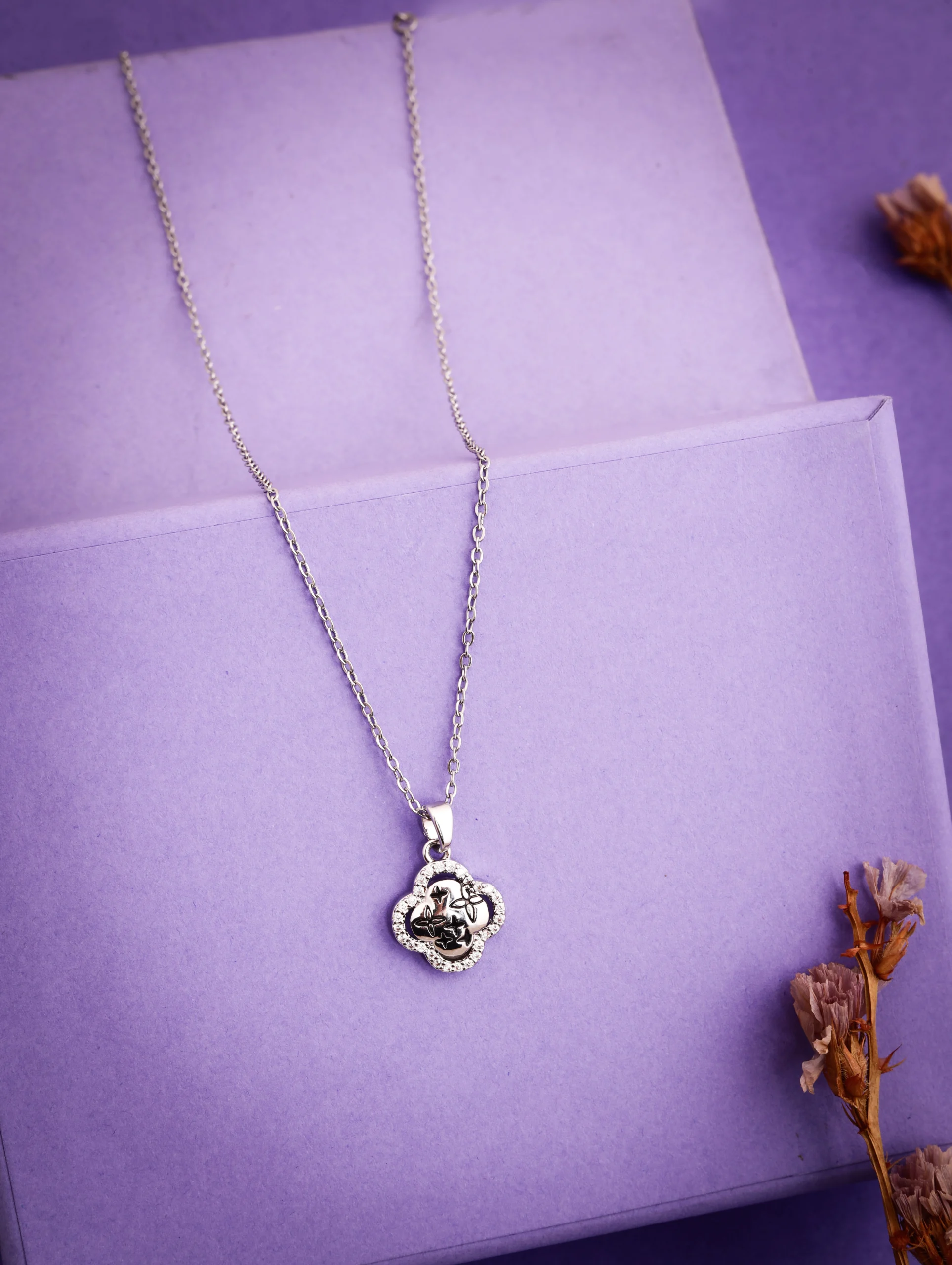 Silver Fashion Pendant Necklace - Image 2