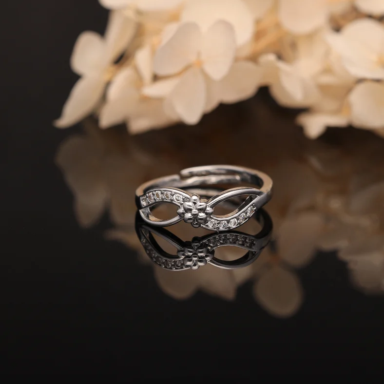 Silver Leaf Crystal Ring - Image 6