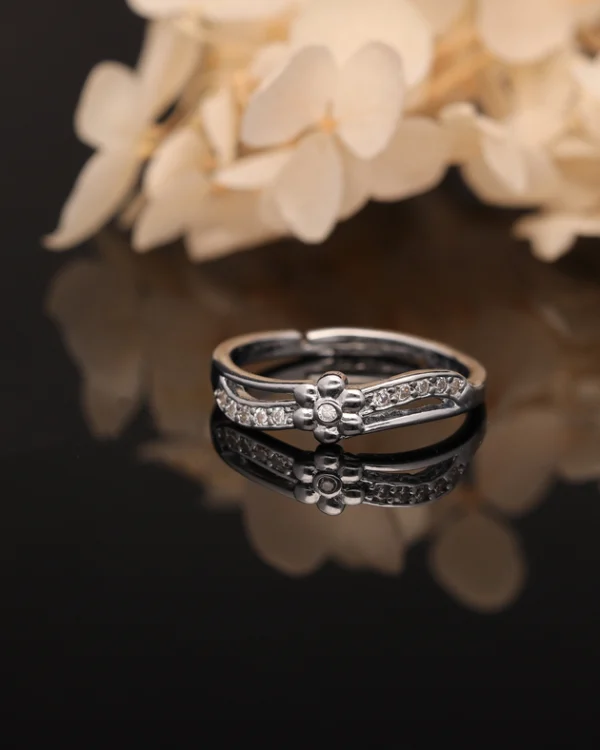 Silver Floral Band Ring