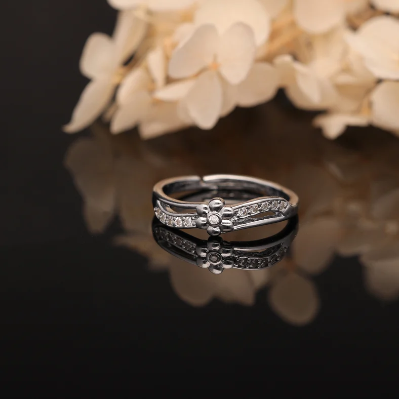 Silver Floral Band Ring