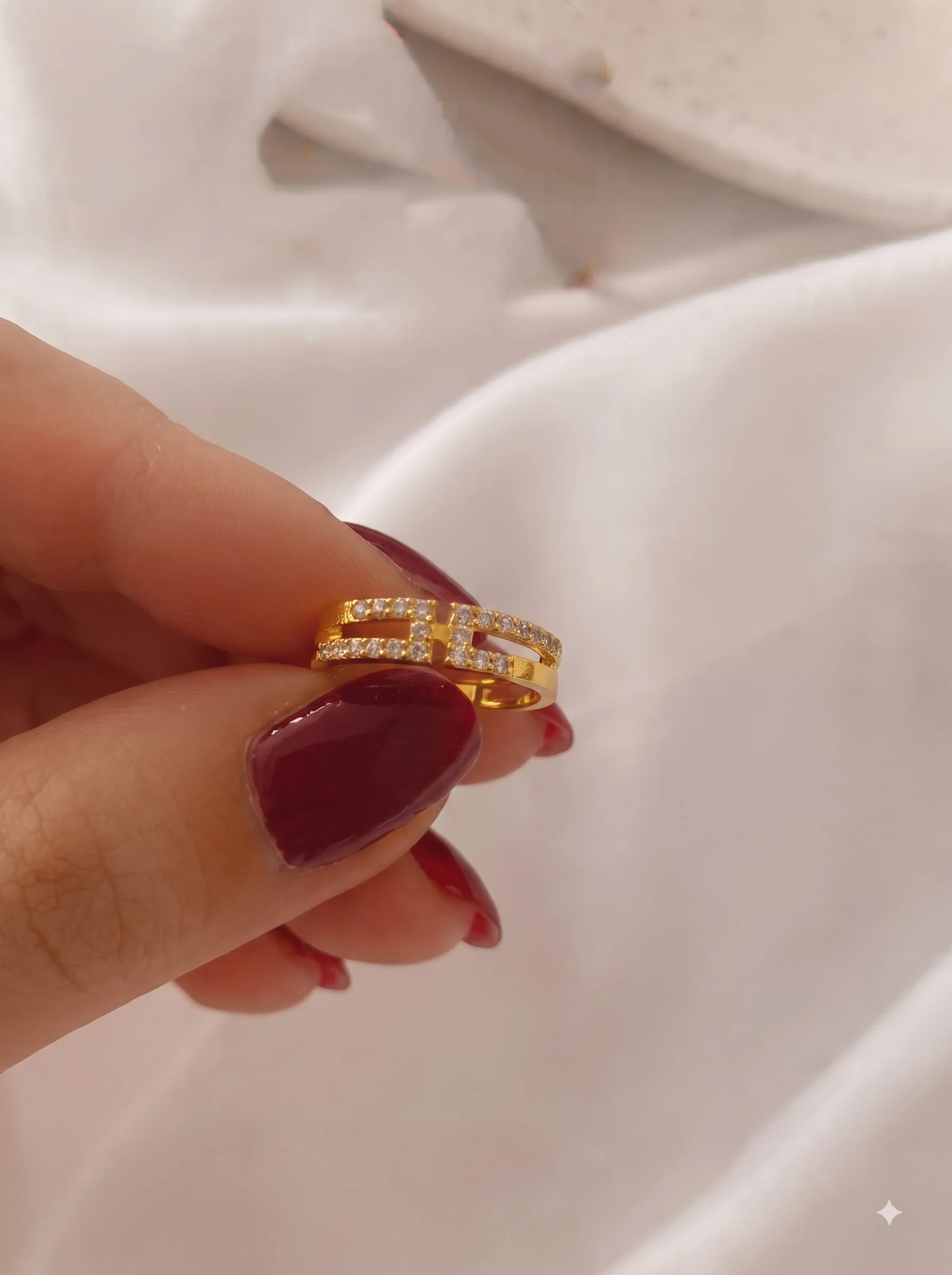 Crystal Bar Gold Ring - Image 5