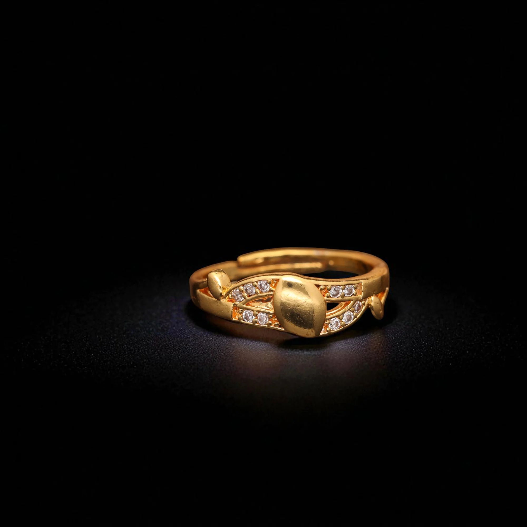 Crystal Heart Knot Gold Ring - Image 3