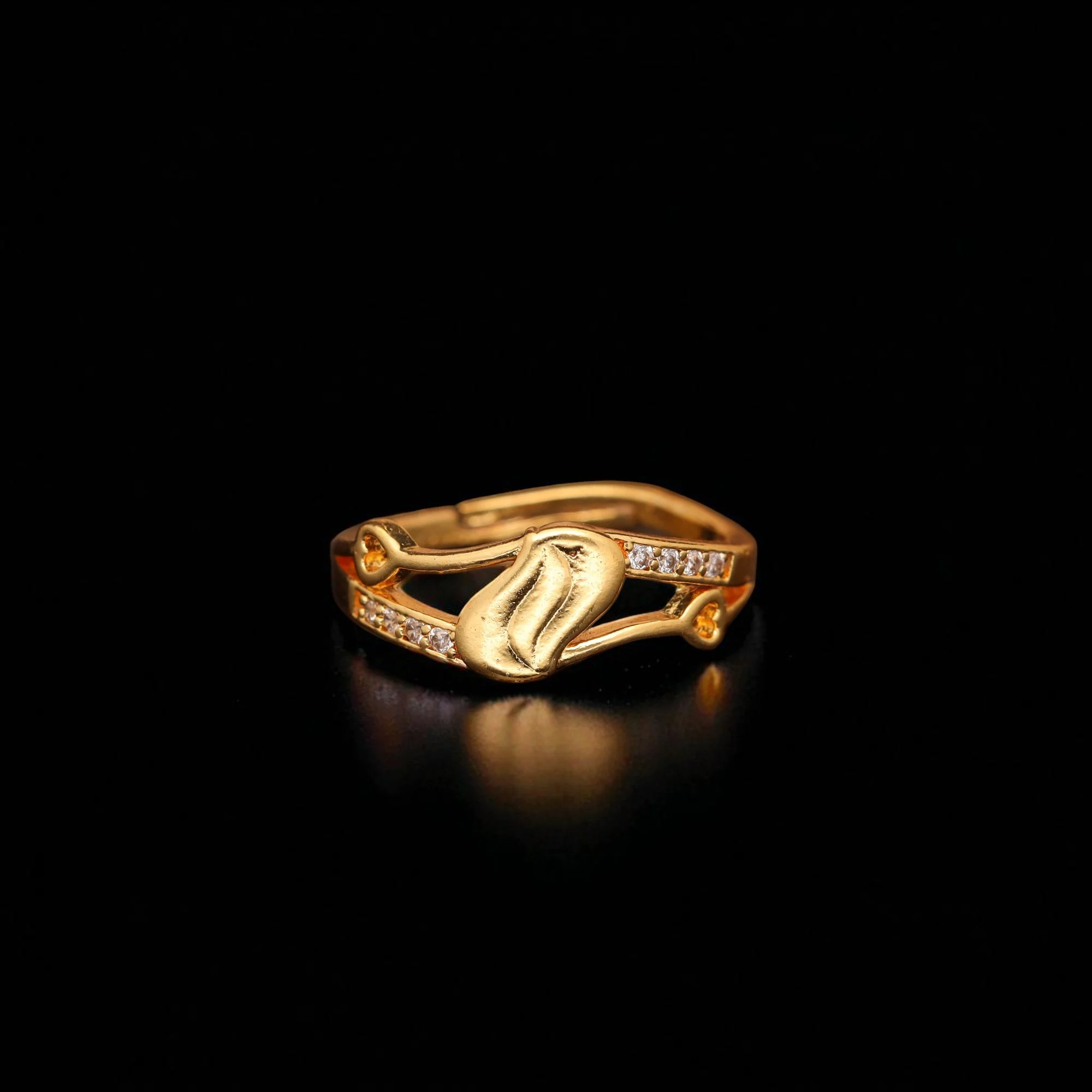 Crystal Leaf Wrap Gold Ring - Image 4