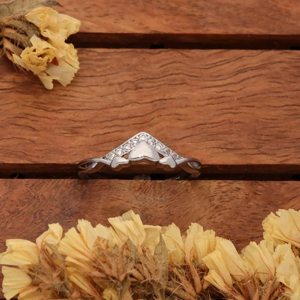 Silver Geometric Wave Ring - Image 5