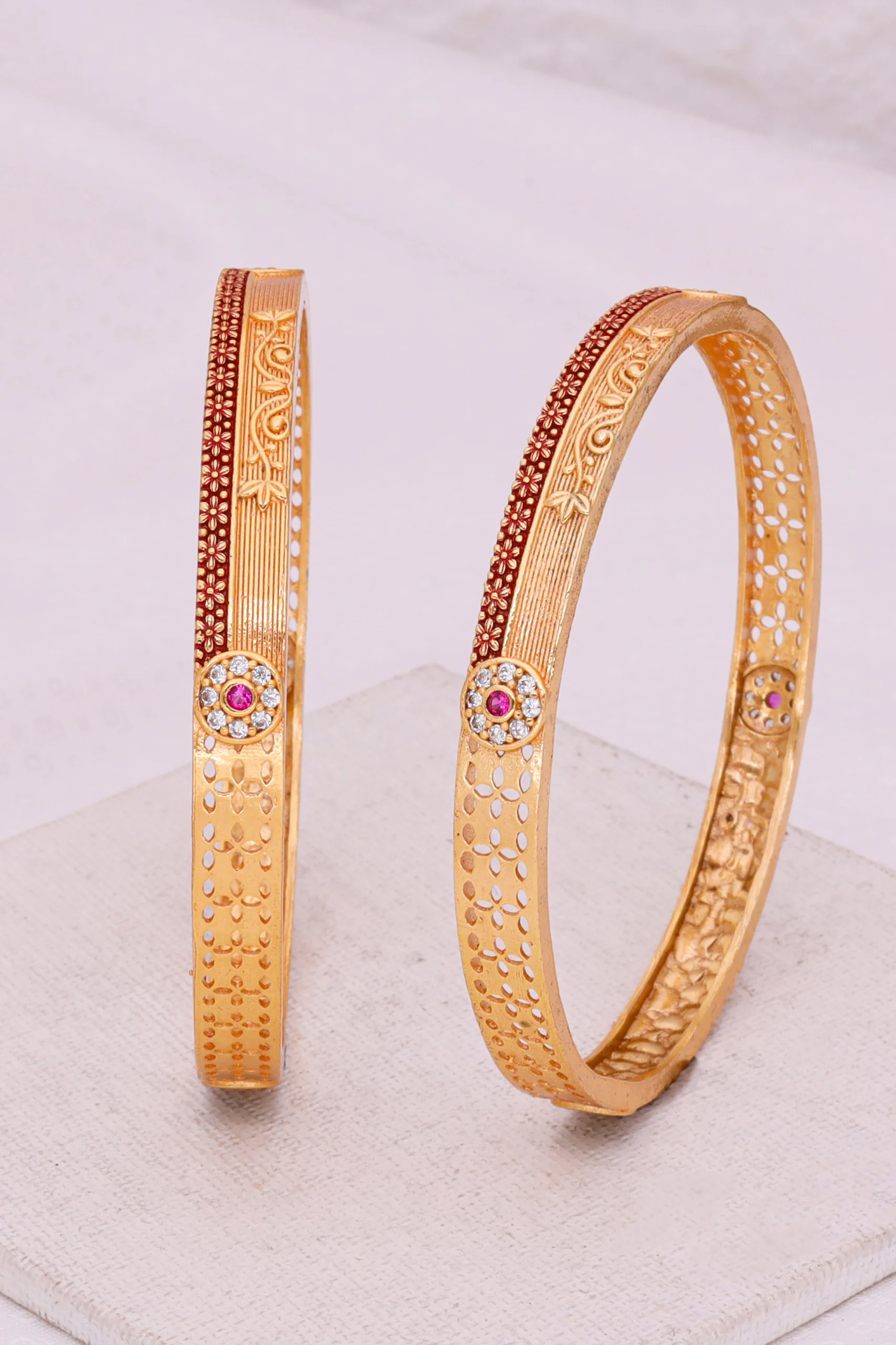 Golden Ruby Vine Heritage Bangle Pair - Image 2