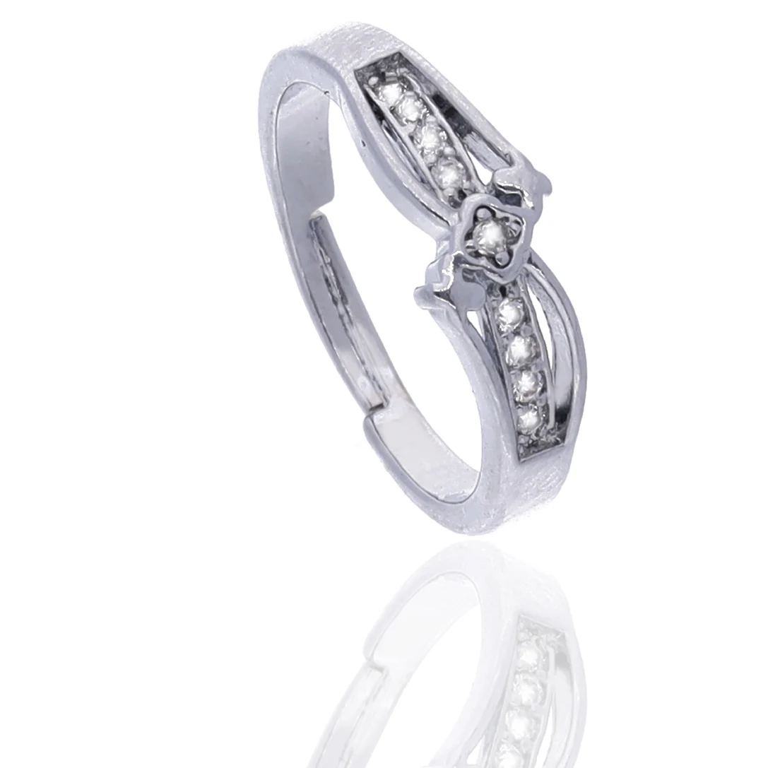 Silver Leaf Embrace Ring - Image 4
