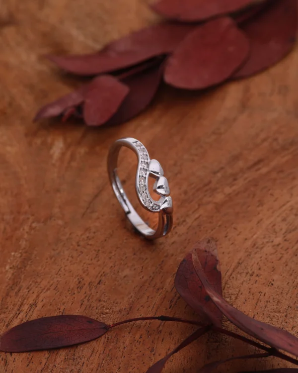 Silver Swirl Heart Crystal Ring