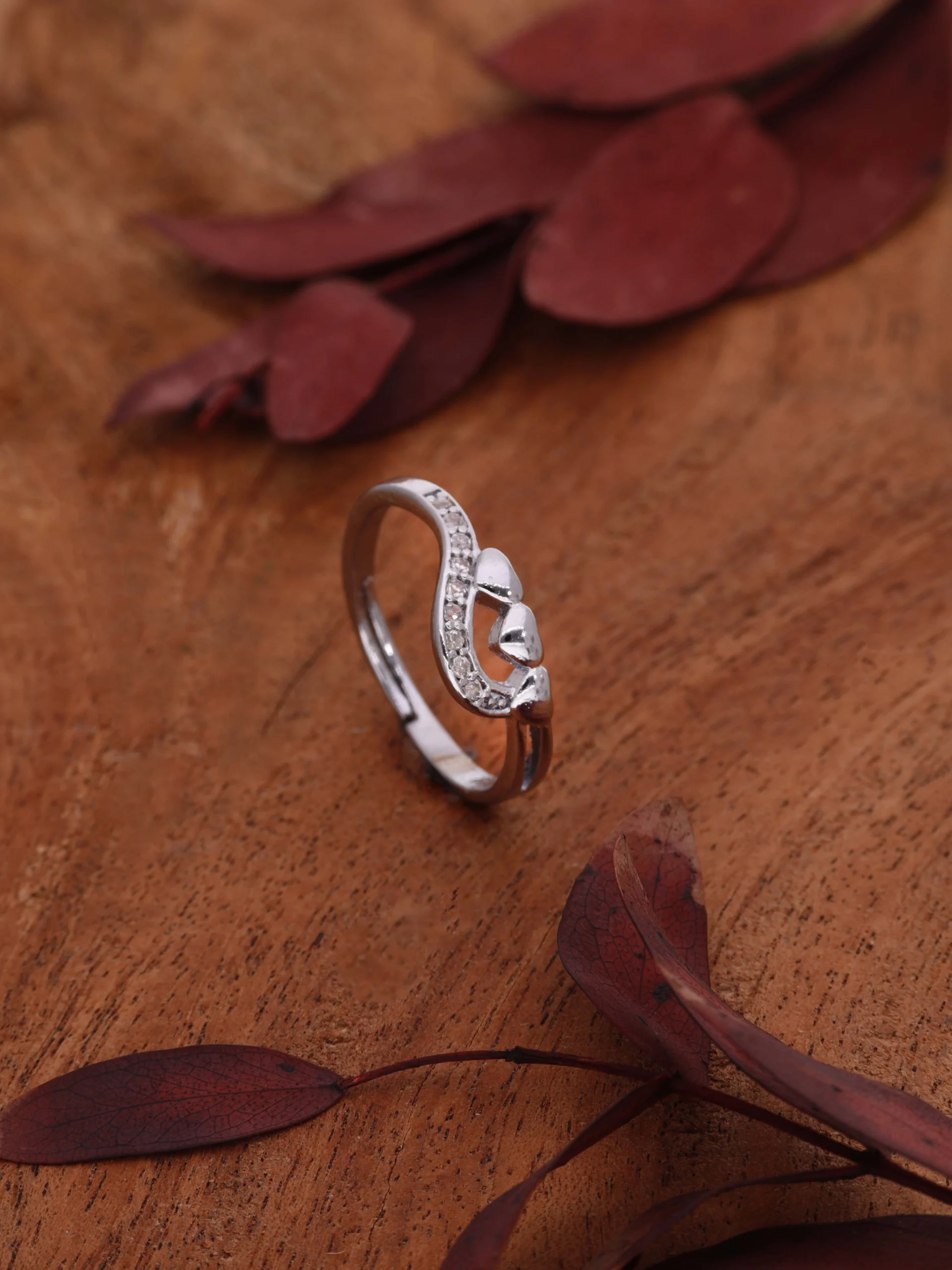 Silver Swirl Heart Crystal Ring