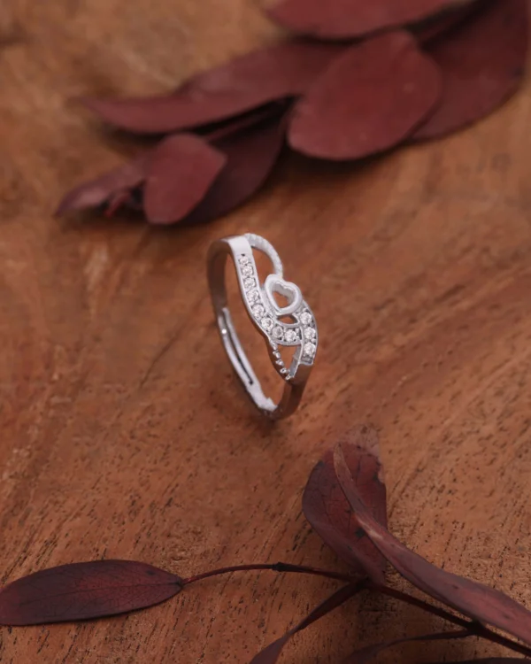 Silver Circle Leaf Crystal Ring