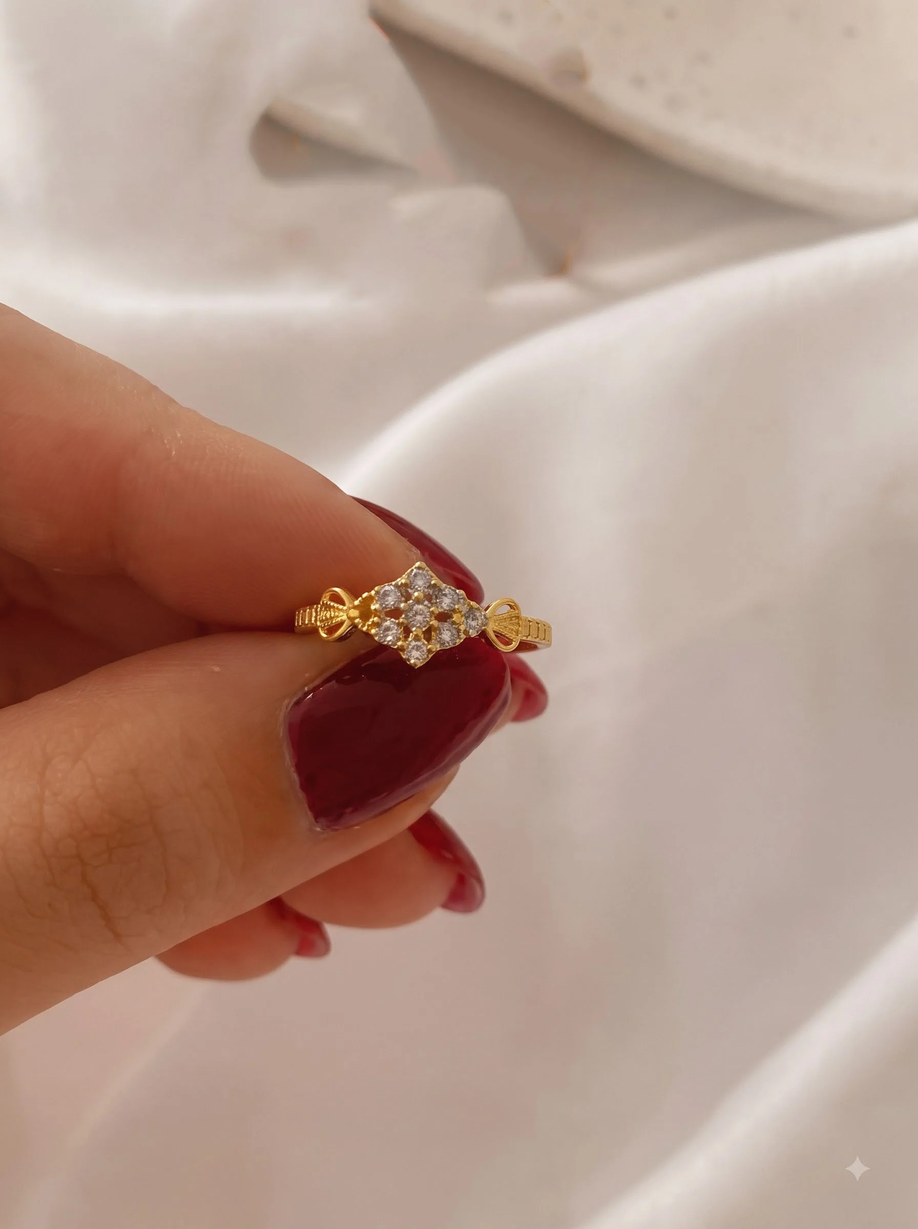 Floral Crystal Gold Ring - Image 5