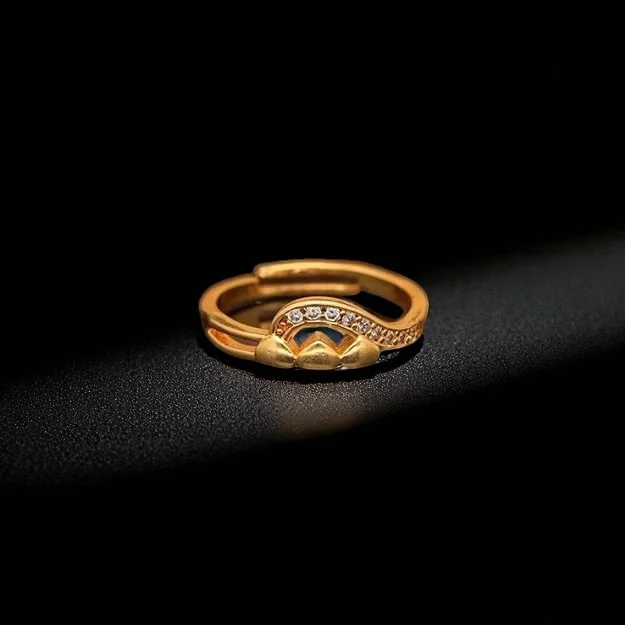 Crystal Heart Gold Ring - Image 4