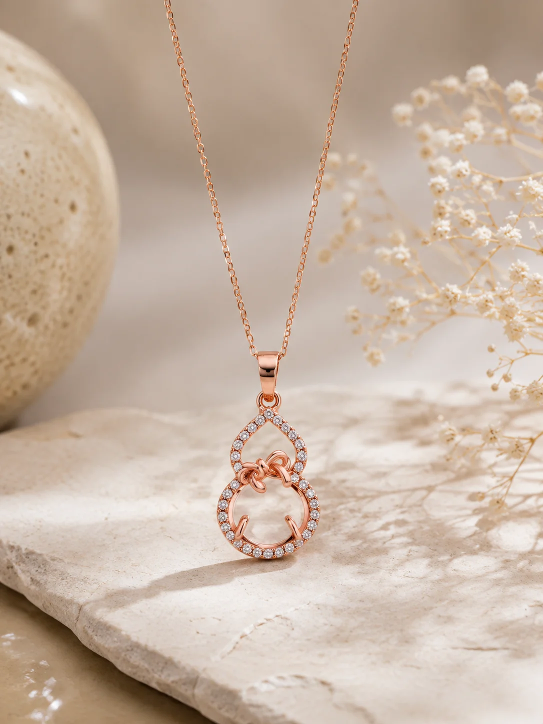 Rose Gold Elegant Pendant