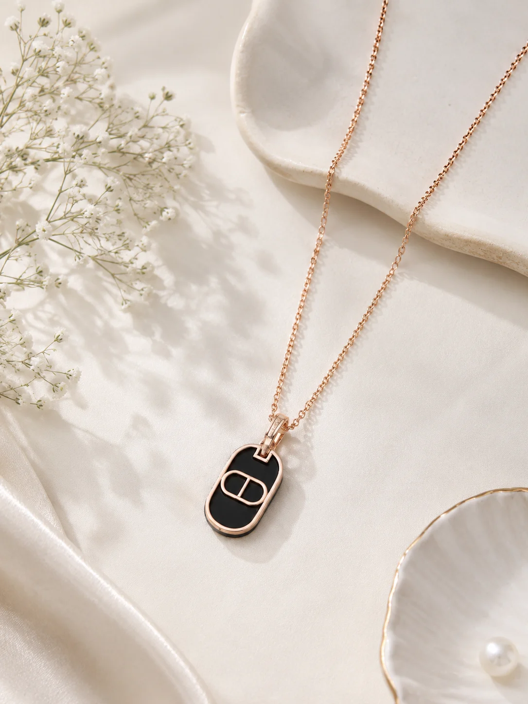 Rose Gold Stylish Pendant
