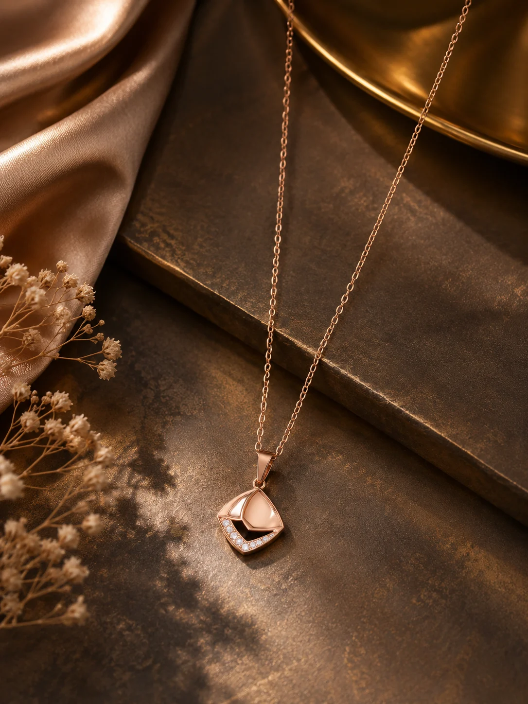 Rose Gold Graceful Pendant