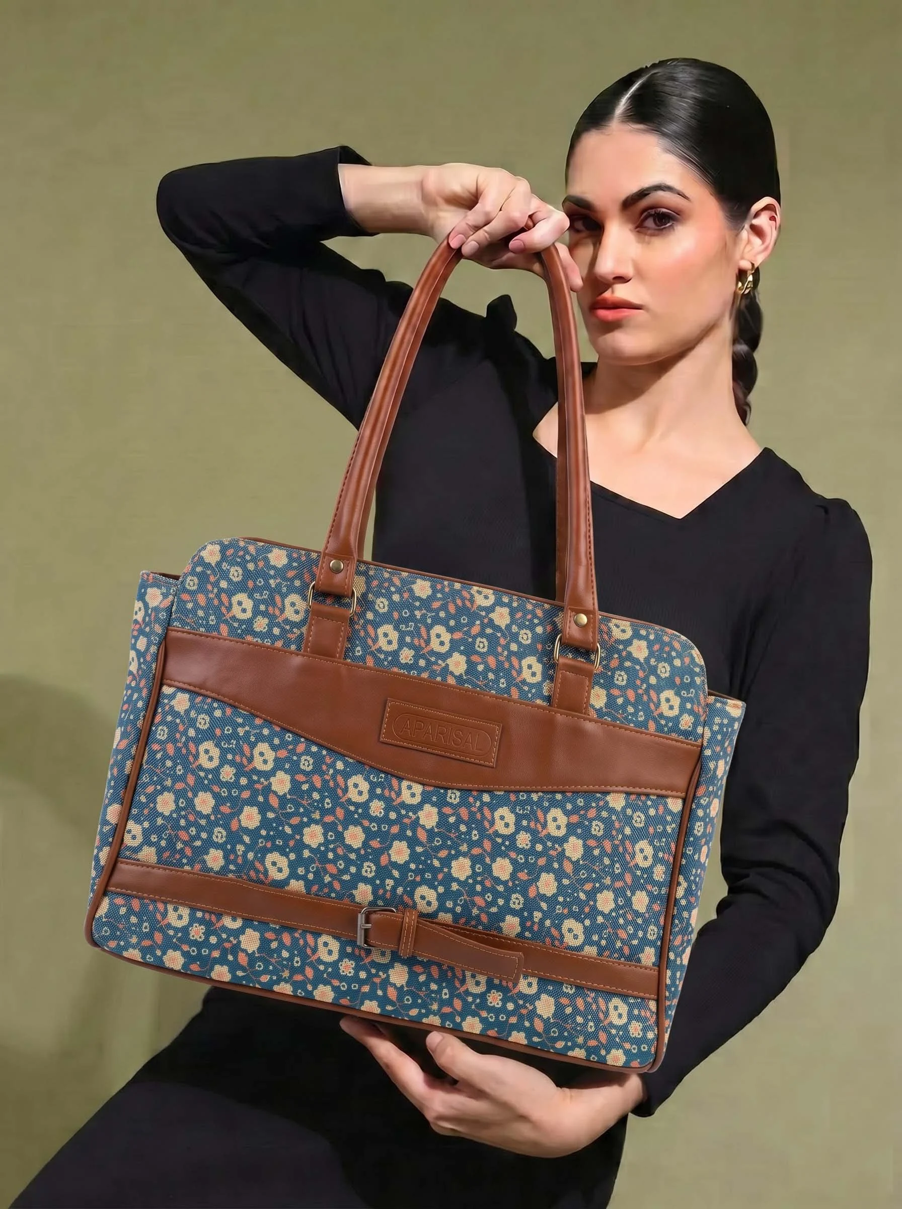 Blue Floral Handbag - Image 3
